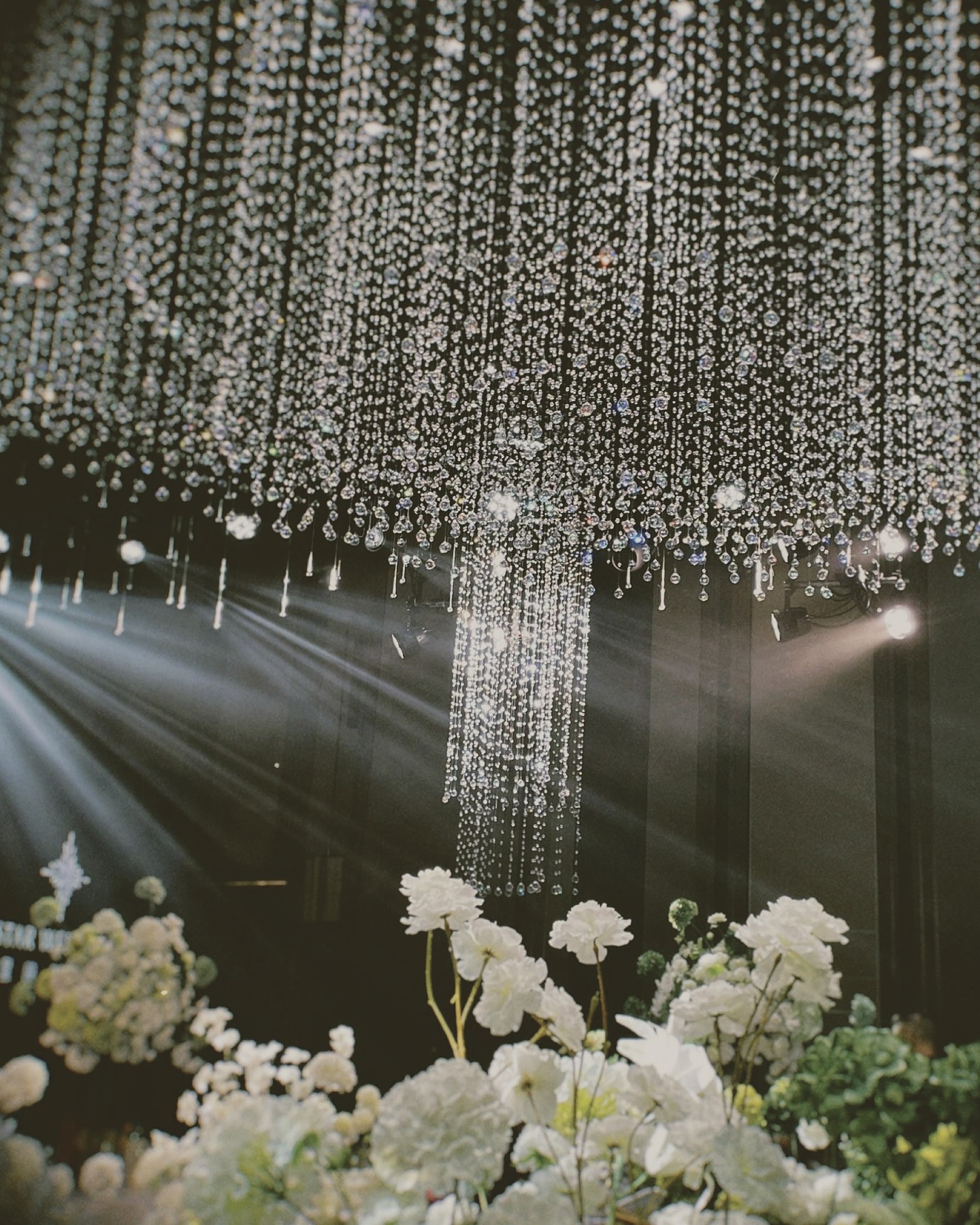 Let It Pour, Only If It’s Crystal Rain.
#Lovaurè #LuxuryWeddings #UAEWeddings