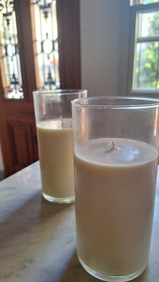 Si! Hacemos pedidos personalizados! Si no encontras la vela que estas buscando en nuestro sitio web, escribinos con tu idea!
Tambien está nuestro catalogo mayorista, donde personalizamos nuestros productos para tu marca o tus eventos!
Seguinos en @lechocolatte.artdeco
#emprendedoras #emprendimiento #velas #velasdecorativas #velaspersonalizadas #regalosempresariales #souvenir #soywaxcandles