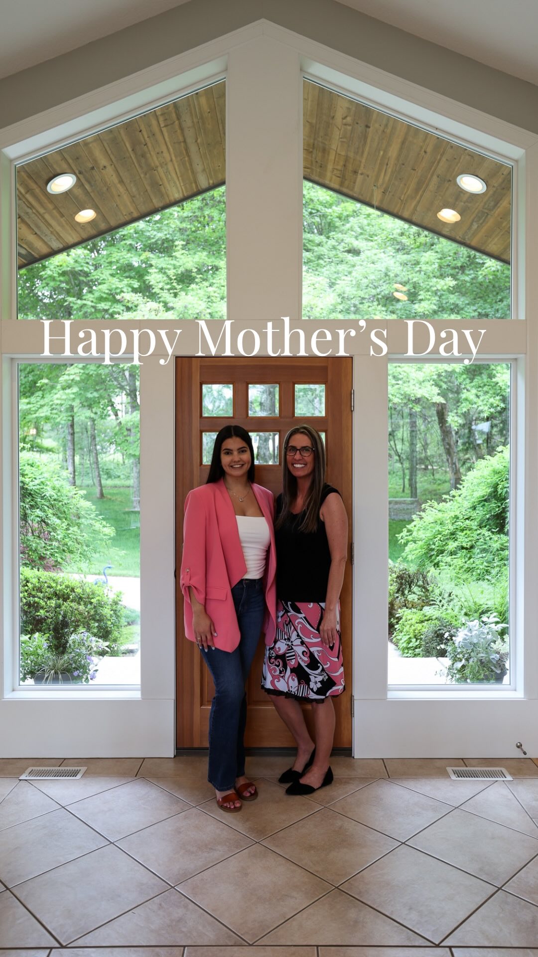 She doesn’t want flowers… she wants this peaceful oasis for Mother’s Day 🏡🌿💕
Give her 5 acres, koi ponds, a expansive deck, and total serenity — because she deserves more than just a bouquet 🌸✨
📍2701 SE 370th Ave Washougal, WA
#happymothersday #pnwoasis #washougalwa #acreagelife #dreamhome #mothersdaygift #eisenhauerteam #pnwrealestate #countryliving
