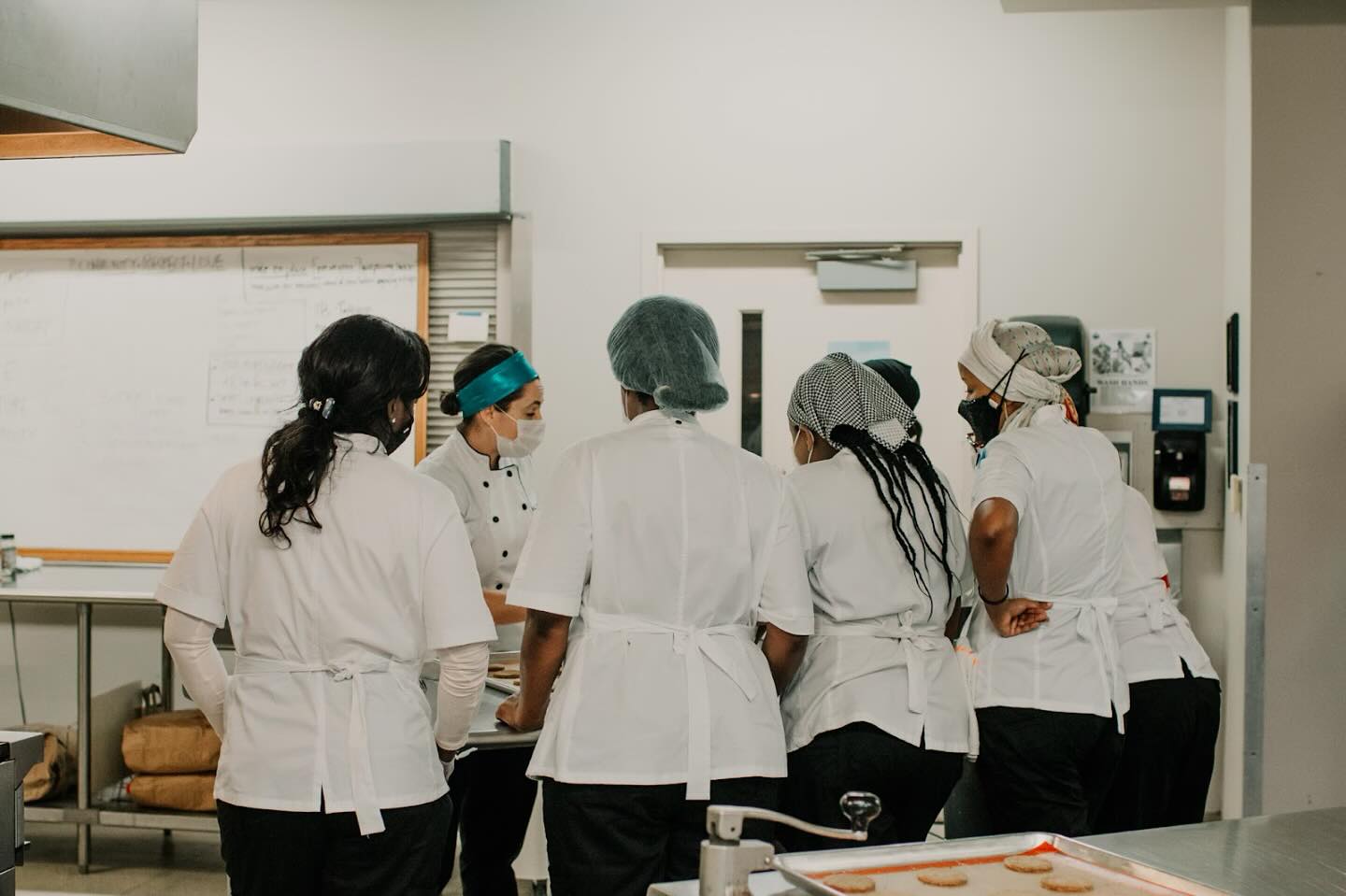 Sweet treats for sweet moms! Happy Mother’s Day from C. Love Baking Academy. We’re honored to celebrate the women who bring love and joy to their families every day. #MothersDay #BakingAcademy #CLove #bakingfuturesbright