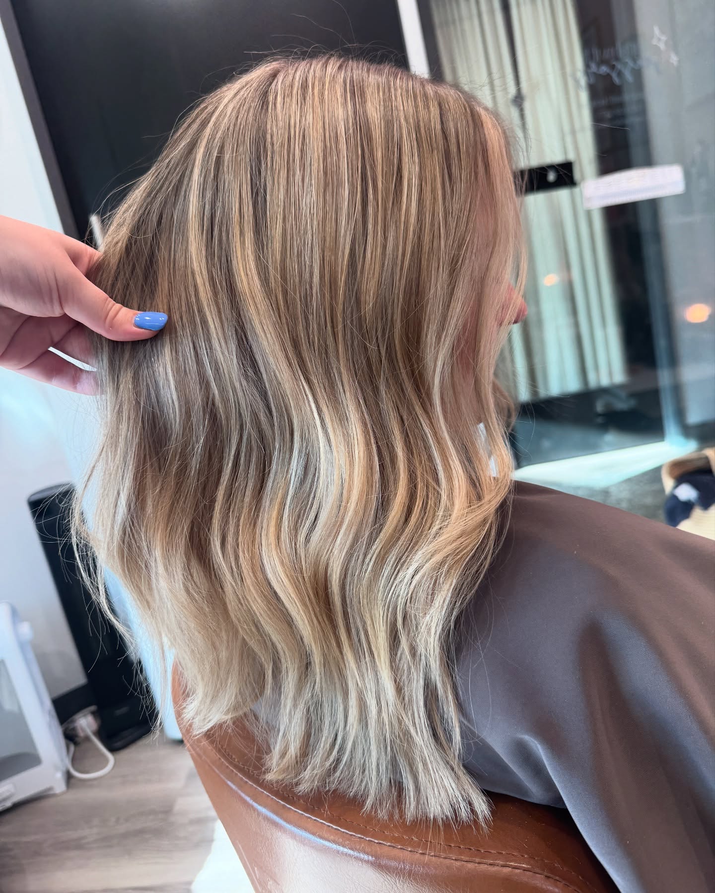 💐⭐️💛 🐝
#cltblondes #cltblondingspecialist
#charlotteblondes #charlottehairstylist #northcarolinablondespecialist #charlotteblondespecialist #charlotteblonding #clthair #clthairstylist