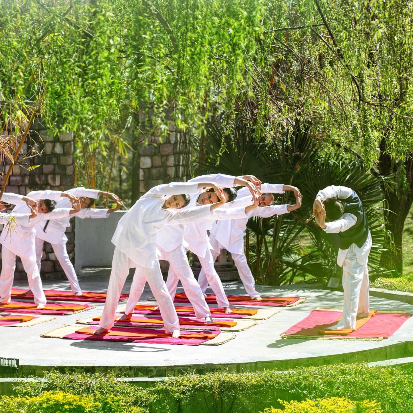 @anandainthehimalayas est une destination de bien-être iconique, nichée dans les montagnes sacrées du nord de l’Inde.
Spécialisé dans les retraites de yoga et les programmes holistiques en ayurveda, Ananda offre à chaque voyageuse une expérience de transformation profonde, alliant traditions ancestrales, soins personnalisés et cadre naturel d’exception.
Un lieu idéal pour les clientes en quête de reconnexion, de calme et de bien-être authentique.
Contactez-nous pour en savoir plus sur nos offres, disponibilités et partenariats exclusifs.
Faites vivre à vos clientes un voyage inoubliable, entre luxe discret et spiritualité.
#AnandaInTheHimalayas #VoyageBienEtre #RetraiteYoga #Ayurveda #LuxeEtSpiritualité #PartenairesVoyage #luxuryhotel #retreats