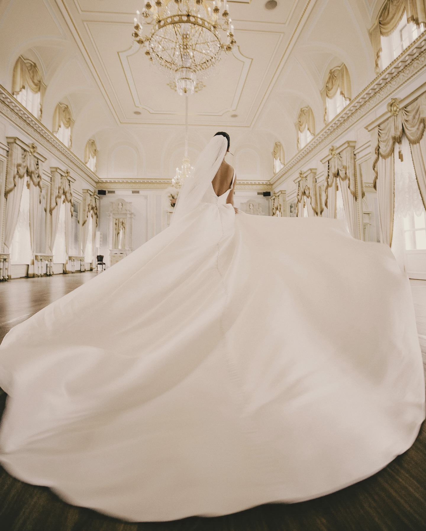 Elegance In Motion.
#Lovaurè #LuxuryWeddings #UAEWeddings