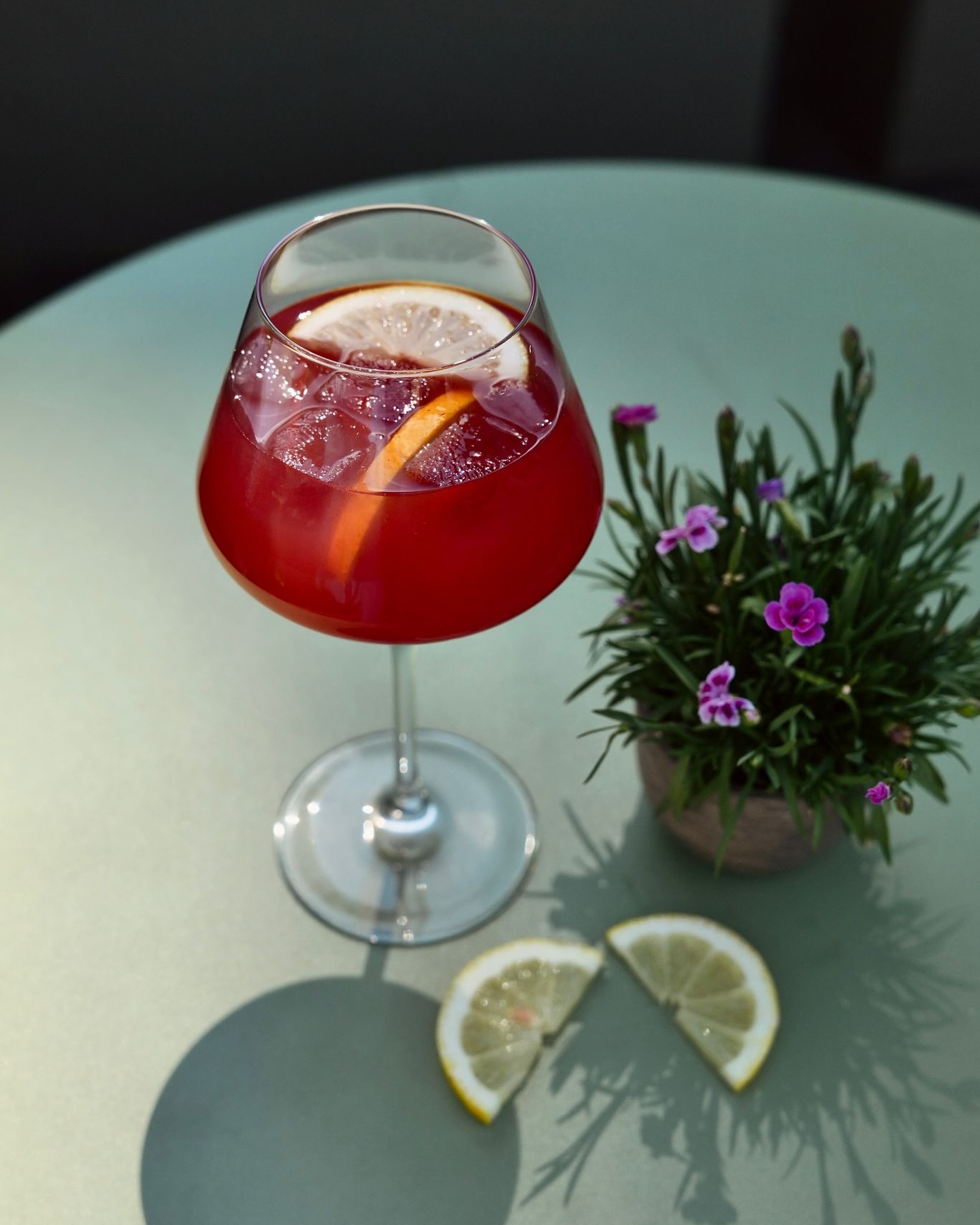 It’s Home made Iced Tea on the Terrace season ☀️🤩
Who is joining us?