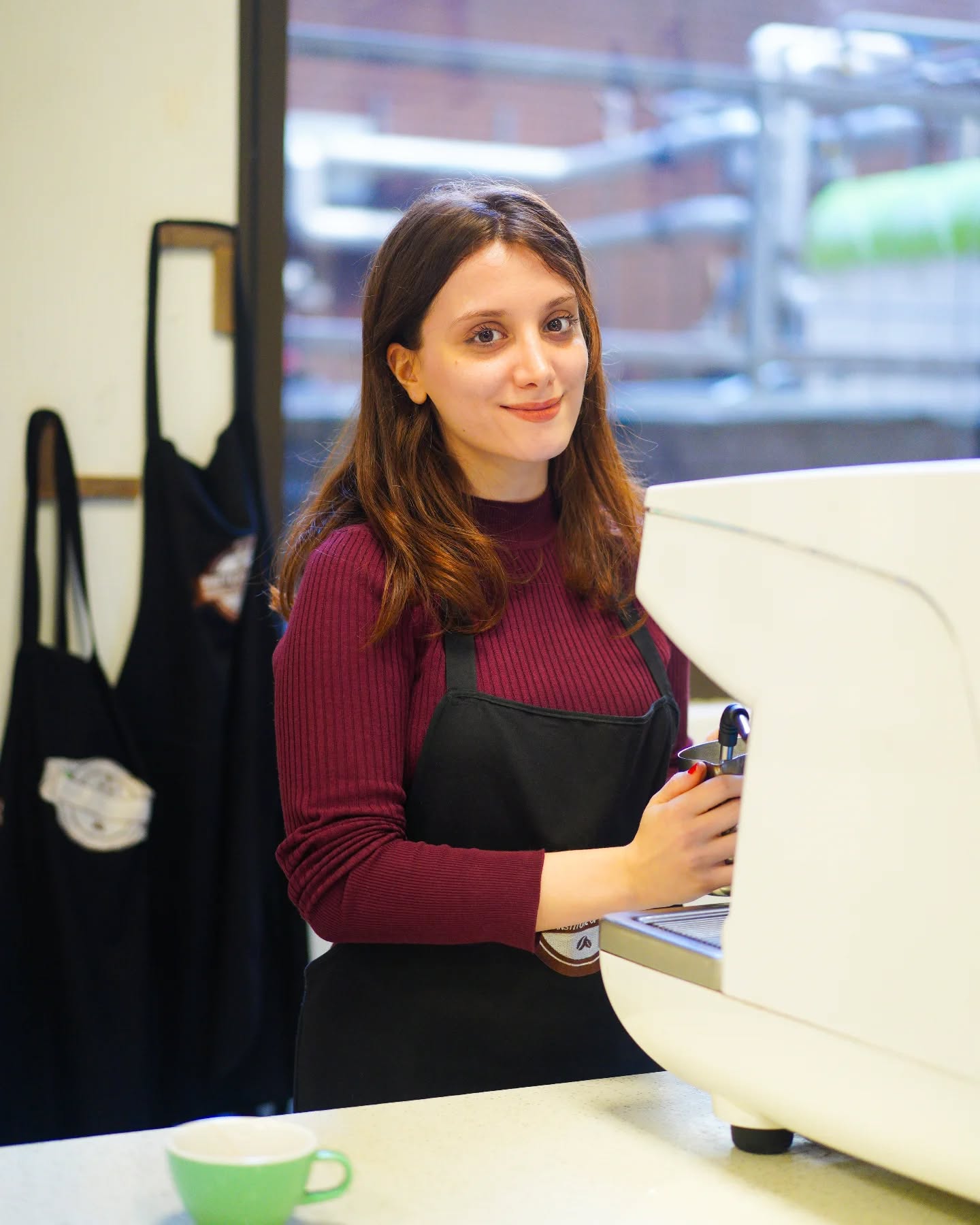 Our incredible Master Barista graduate, Fatemeh (Iran 🇮🇷), reflects on her journey and shares her experience with us:
“I recently completed the Master Barista course and I couldn’t be happier with the experience. The training was practical, hands-on, and covered everything from espresso techniques to milk texturing and latte art. The instructor was incredibly supportive and knowledgeable, making the learning environment really encouraging. I feel much more confident behind the machine. I highly recommend this course to anyone looking to start their journey as a barista!”
Thank you, Fatemeh! Your dedication and hard work are truly inspiring, and we wish you all the best as you chase your goals! 💛🚀✨
Interested in studying Master Barista with us? Get in touch! We have an exciting offer for the June and July intakes. 😉✍🏻
#StudentExperience #MasterBarista #BaristaJourney #BaristaTraining #BaristaCourse #Barista #MelbourneBarista #UniversalEnglish #UniversalLearningGroup #Melbourne #Australia