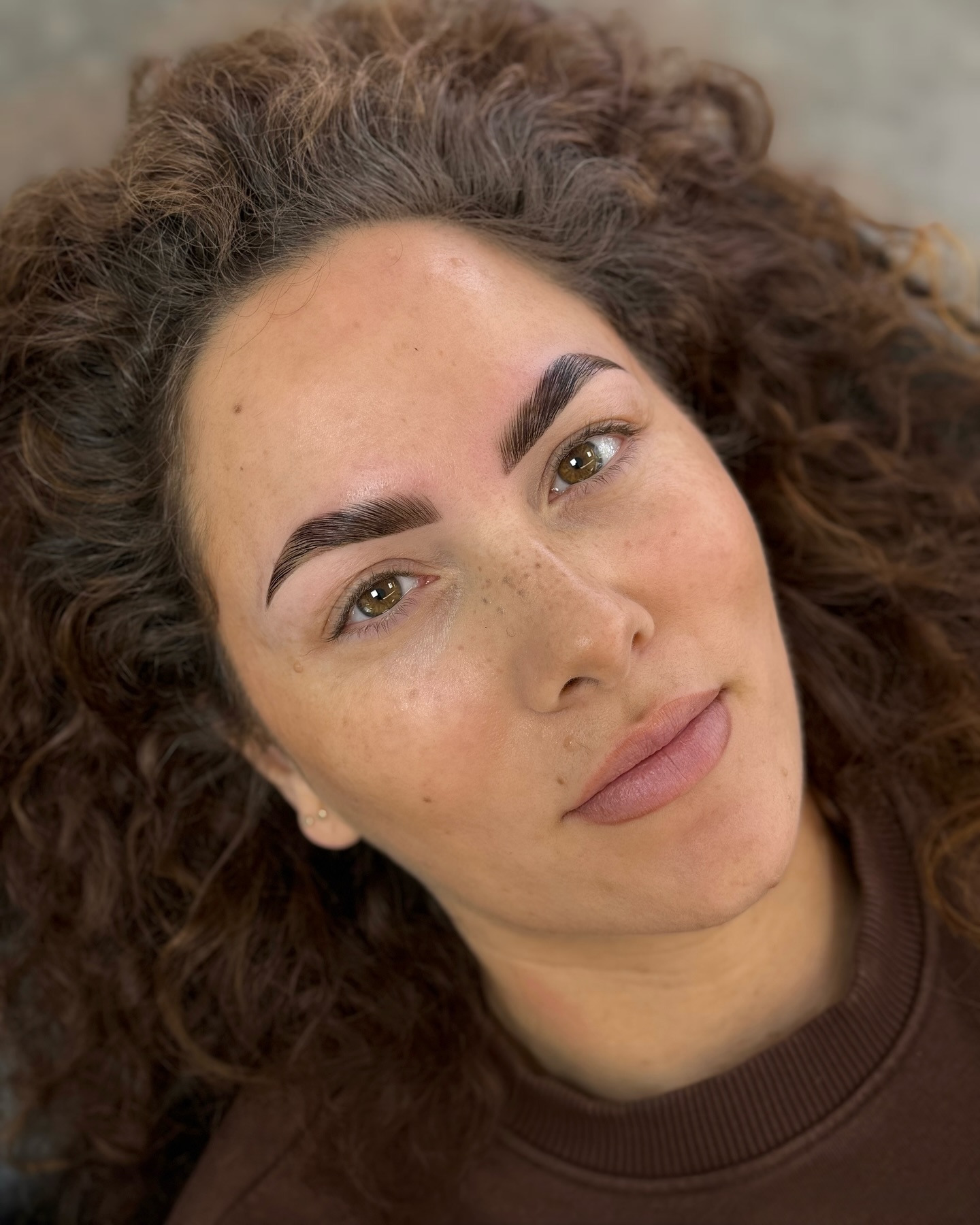 Laminated brows, but still your natural shape🤎✨
#BrowLift #BrowLamination #PowderBrows #BrowsOnFleek #FluffyBrows #FaceFramingBrows #BrowGoals #BrowArt #BrowTransformation #LashLift #LashLover #LashAndBrow #BaddieBrows #BeautyReels #GlowUp #TrendingNow #InstaGlow #NaturalBeauty #BeforeAndAfter #amsterdam #amstelveen