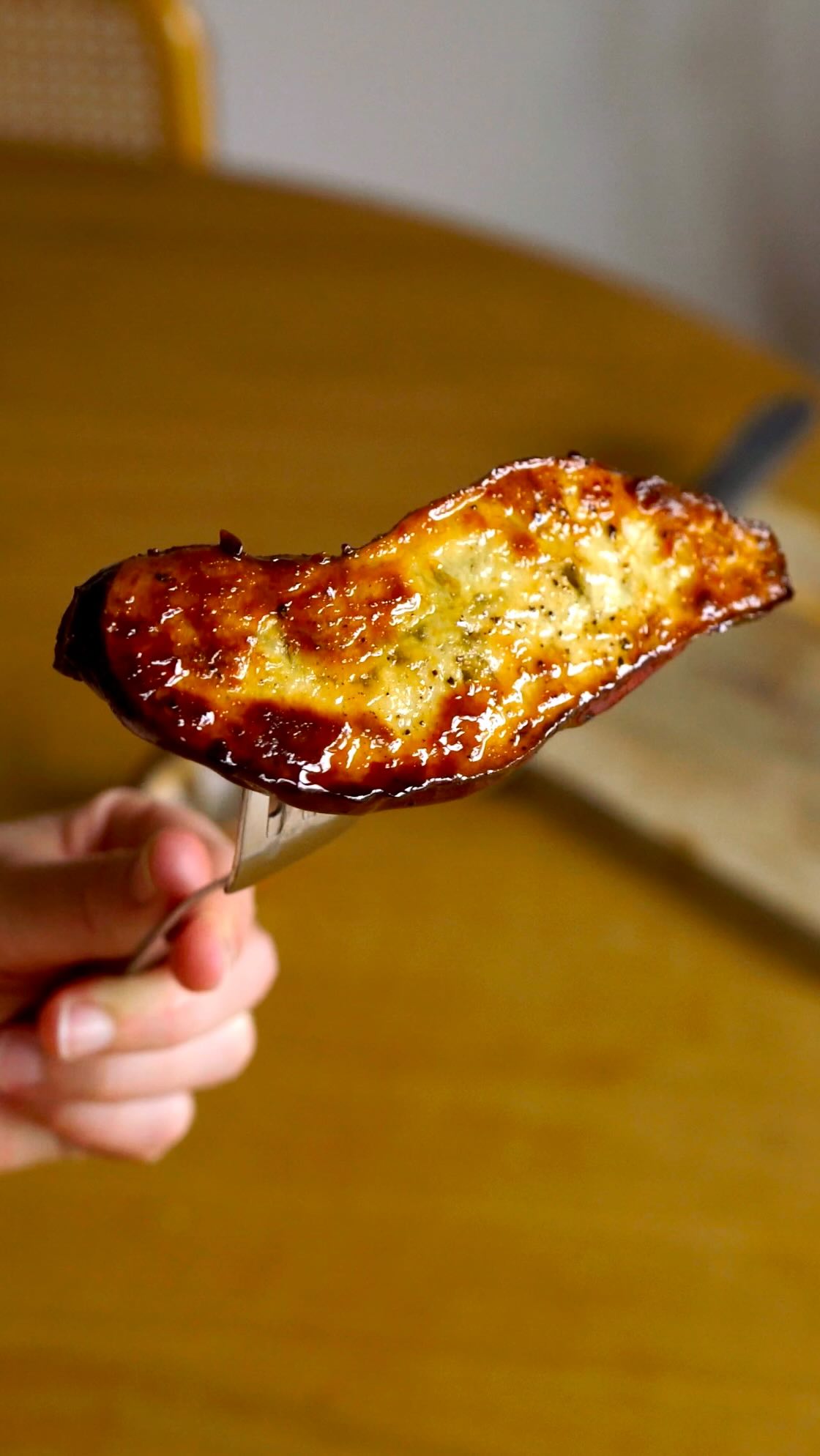 Spring Nourish Bowl šæ
Maple-glazed japanese sweet potatoes, herb-crusted tofu, kale and radish salad (with toasted sunflower seed dukkah), and leftover wild garlic pesto.
Comment ābowlā for the recipe šš«¶
#plantbasedfood #vegan #springrecipes