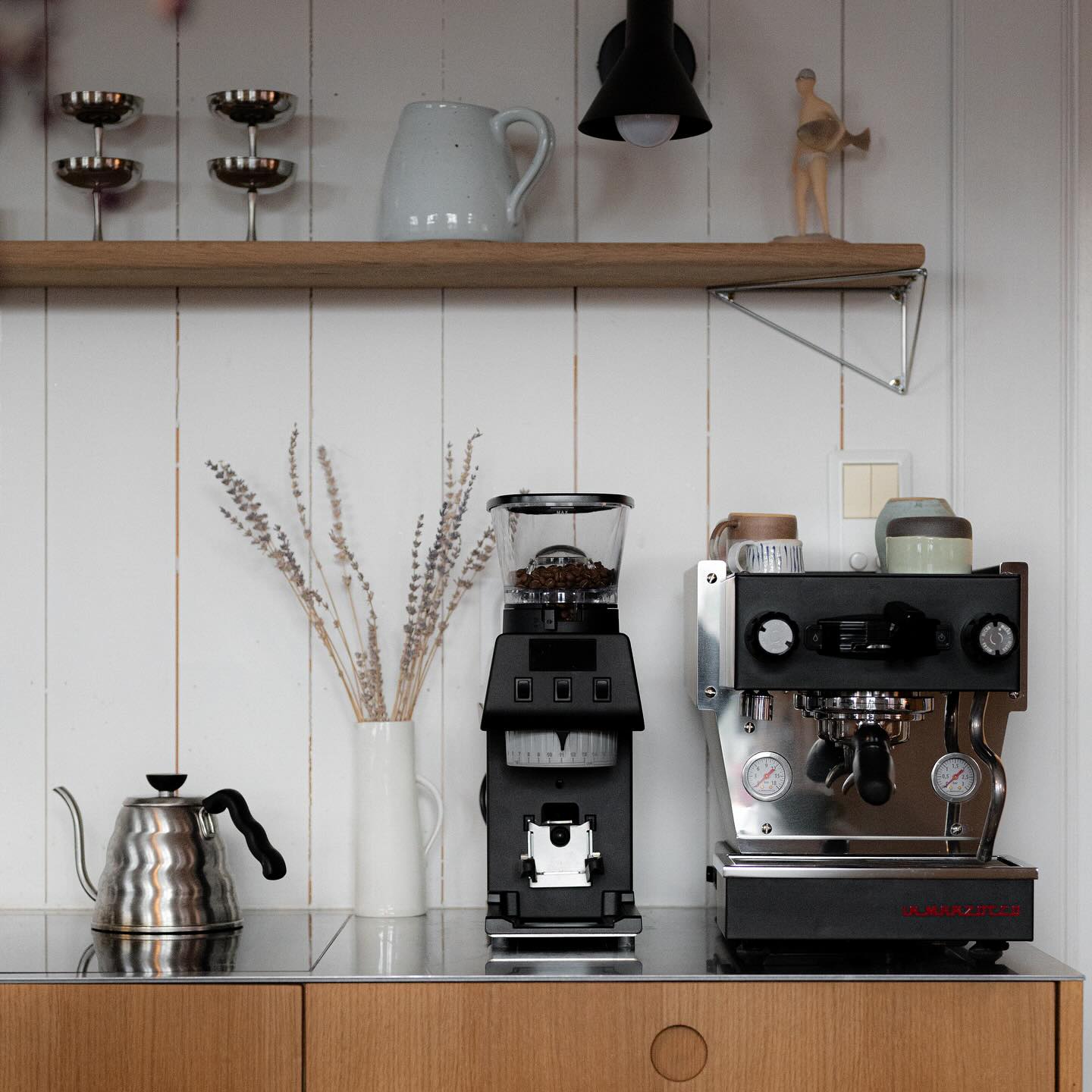 Svart Pico och svart Micra! En perfekt duo faktiskt ☕️
.
.
.
.
.
.
.
.
.
.
.
.
.
.
.
#lineamicra #lamarzoccohome #coffee #homebarista #rrebelworks #specialtycoffee #specialkaffe #handmadeinflorence #rrebel #lamarzocco #hökarängen #pico #baristalifestyle