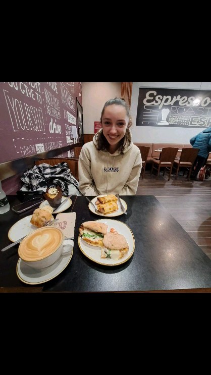 During #mentalhealthawarenessweek, the 🍑 team wished to share activities that make us smile, especially during challenging times. The more we all share, the stronger and more braver we become not only for ourselves but for each other.
#outdoorwalks
#family
#friends
#petlovers
#food
#hats
#running
#pyjamas
#timeout
#togetherwecan