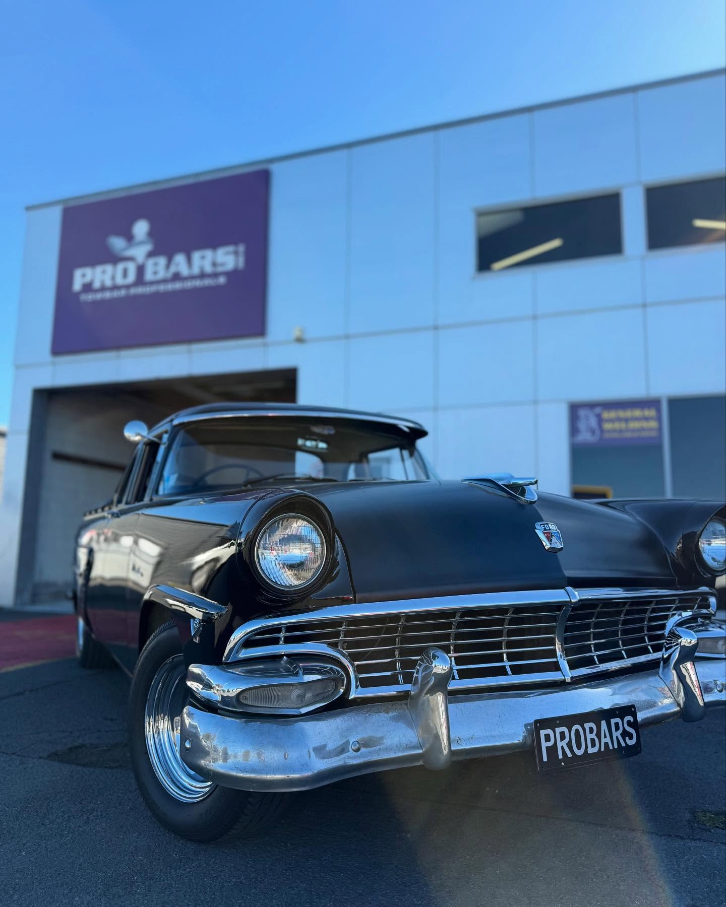 Call it a classic 🔥
Our friends over @extremecarhire reached out to assist with custom heavy hauling fabrication on this 1957 Ford Mainline. Now built for its maximum potential, this beauty is sporting a brand new durable detachable receiver hitch ⚓️
If your in the market for an upgrade of your vehicles capabilities pop in at @_probars and have a chat with our team 👨🔧
📍 28 King Street, Frankton, Hamilton.
