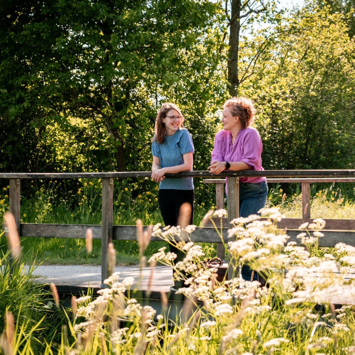 'Jullie werken met z'n tweeën, hoe doen jullie dat?'
Een leuke vraag! Wij werken inderdaad met z'n tweeën, maar het verschil met veel andere praktijken is dat we het aantal cliënten beperken. Hierdoor behouden we de kleinschaligheid. De kans dat we dubbel staan is nihil wat voor iedereen prettig is. Wij vinden het in ieder geval een hele fijne manier van werken☺️.
#verloskundige #verloskundigenpraktijk #verloskundigewaddinxveen #verloskundigezevenhuizen #verloskundigewestergouwe #zwangerschap #zwanger #zwangerschapstest #bevalling #bevallen #kraamtijd #midwife #kleinschaligheid #verloskunde #positievezwangerschapstest
