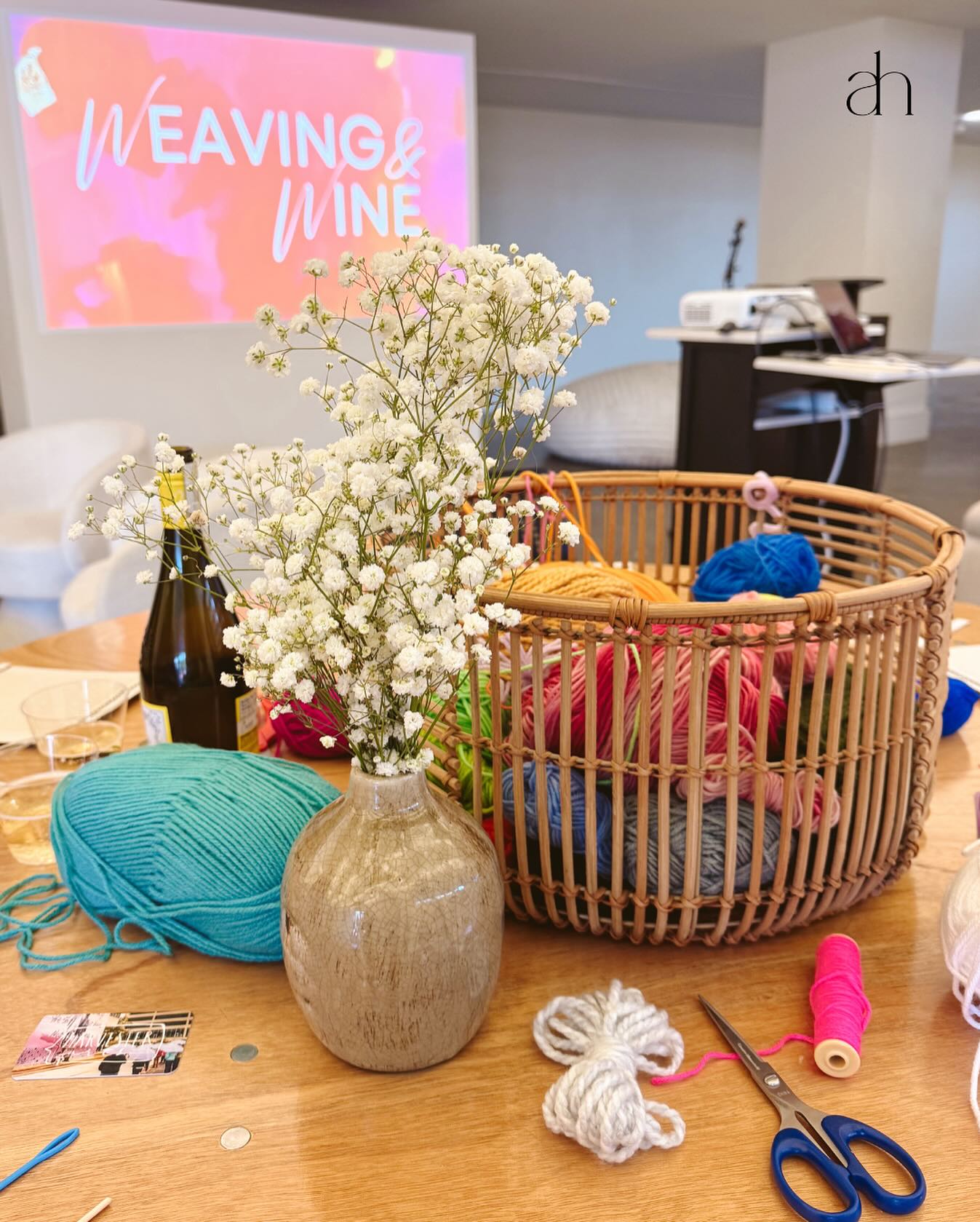 It’s that time again! On Wednesday, May 21 I’m hosting another Weaving & Wine night from 6-8pm at @harvesterarts! In this class, I’ll lead you step-by-step through the weaving process to create your own hand-woven masterpiece from start to finish. All weaving materials provided, and you can take your little loom with you! ✨Think paint-and-sip, but with tapestries!✨
Complimentary charcuterie. It’s BYOB 🥂✨
Tickets $30. Visit amyhuserart.com to sign up! Link in bio. Hope to see you there 😊