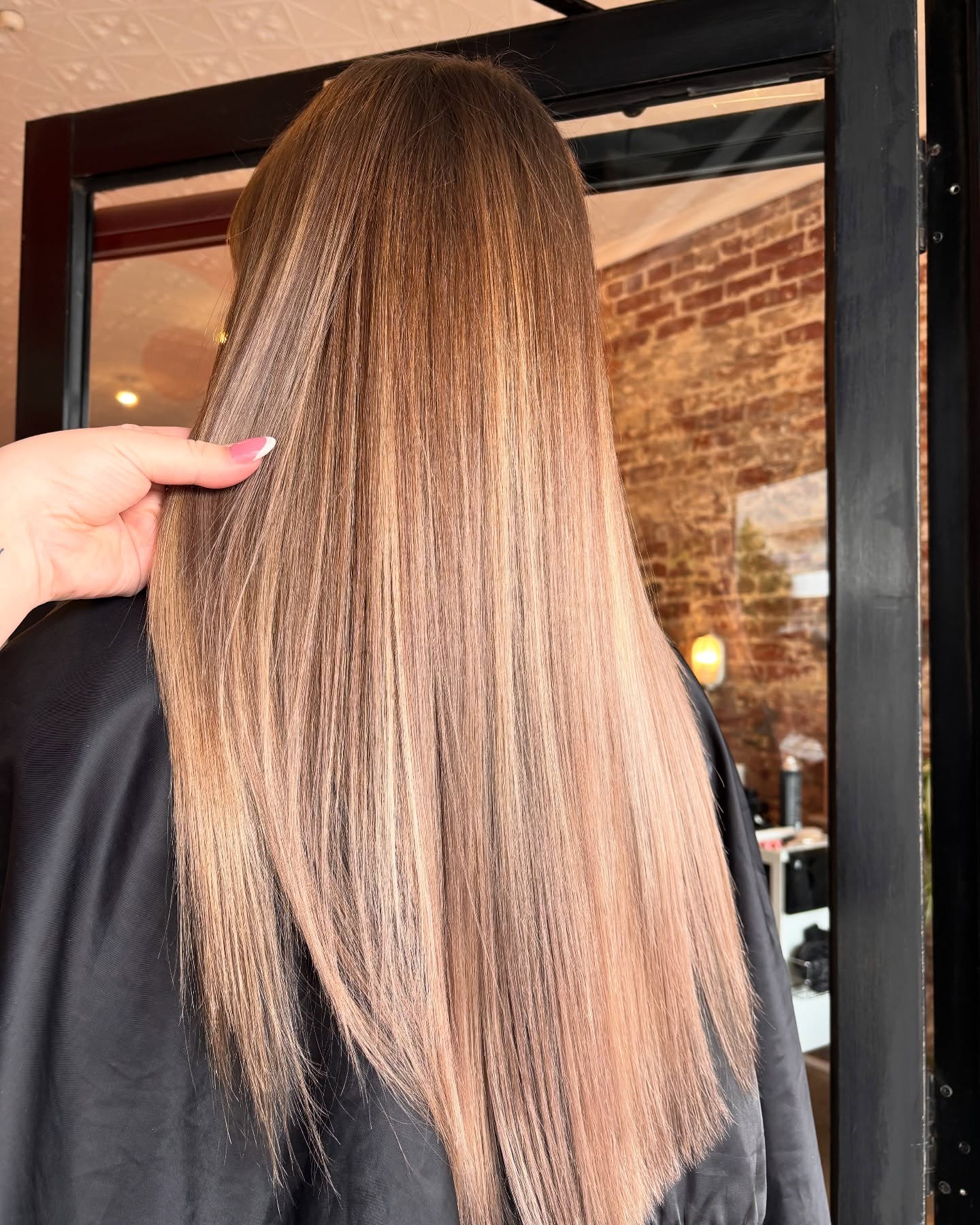 Softening foils for winter π
#PrestonSalon #MelbourneSalon #HairSalon #BeautySalon #PamperYourself #HairGoals #BeautyTreatments #SalonLife
#MelbourneBeauty #PrestonBeauty #HairStylist #BlondeGoals #SelfCare #TreatYourself #GlamSquad #HairCare #SkinCare #Wellness #SalonServices #BookNow #FeelBeautiful