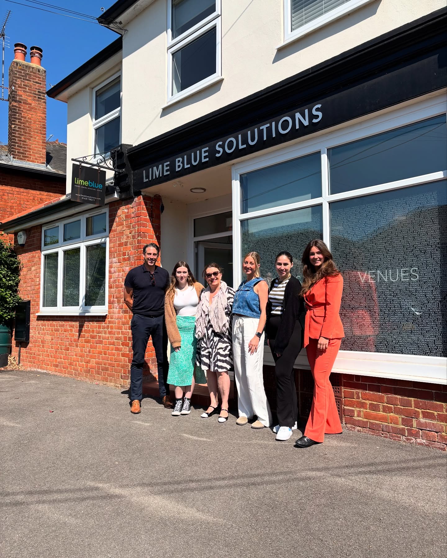 Kicking off a sunny Wednesday with Hotel Republic for a breakfast catch up presenting the wonderful Postillion Hotels and Portaventura World.
Thank you Isabelle Pelosse, it is always lovely to see you!
.
.
.
#limebluesolutions #travel #hotels #events #design #venue #live #virtual #production #av #incentives #rewards #client #sitevisit #uk #successful #networking #LuxuryHotelsUK #venuefinding #eventprofessionals #eventprofsuk #berkshire #cookham #creativesolutions #eventstyling #lifestyle #team