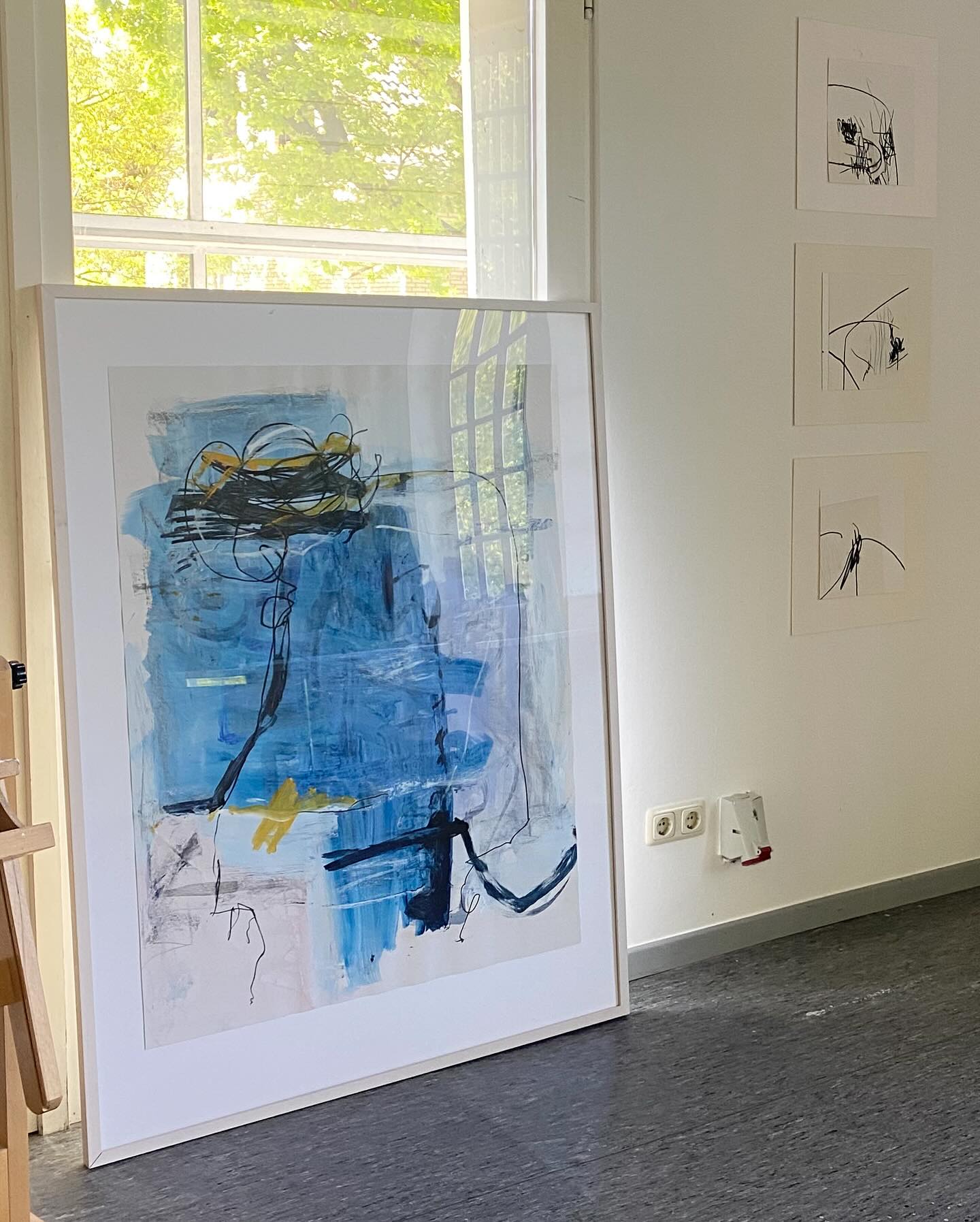 #abstractart #contemporaryart #artwork #arcrylicpainting #blau