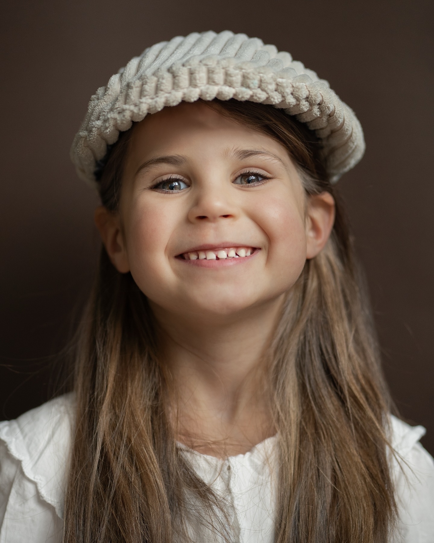 NIEUW • Kinderportretten 📷 | Iets waar ik al een tijdje mee bezig ben geweest achter de schermen. Die kleine mensjes zijn zó uniek, puur en eigen. Voor mij is het vastleggen van deze unieke persoonlijkheidjes iets dat ik met héél veel passie en liefde toevoeg aan mijn diensten. Wil je alvast meer informatie? Stuur me dan gerust een berichtje! Binnenkort vind je alle informatie op m’n website. 🫶🏼
.
.
.
#kinderportretten #kinderportrettenfotografie #familieshoot #familiefotograaf #familiefotografie #fotoshoot #gezinsfotografie #familyshoot #gezinsfotograaf #gezinsshoot #kinderfotografie #lifestylefotografie #newbornshoot #kinderfotograaf #fotograafwestbrabant #fotograafoosterhout #portretfotografie #zwangerschapsshoot #lifestylefotograaf #newborn #familiefoto #newbornfotografie #newbornfotograaf #lifestylephotography #babyshoot #fotograafgezocht #zwangerschapsfotografie #zwangerschapsfotograaf #zwangerschapsfoto #fotograafwestbrabant #fotograafoosterhout