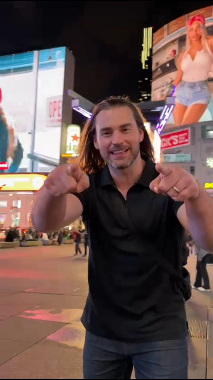 Date!?
Time!?
Deeeeetz!?
STAY TUNED!
#PARTY #liveshow #announcement