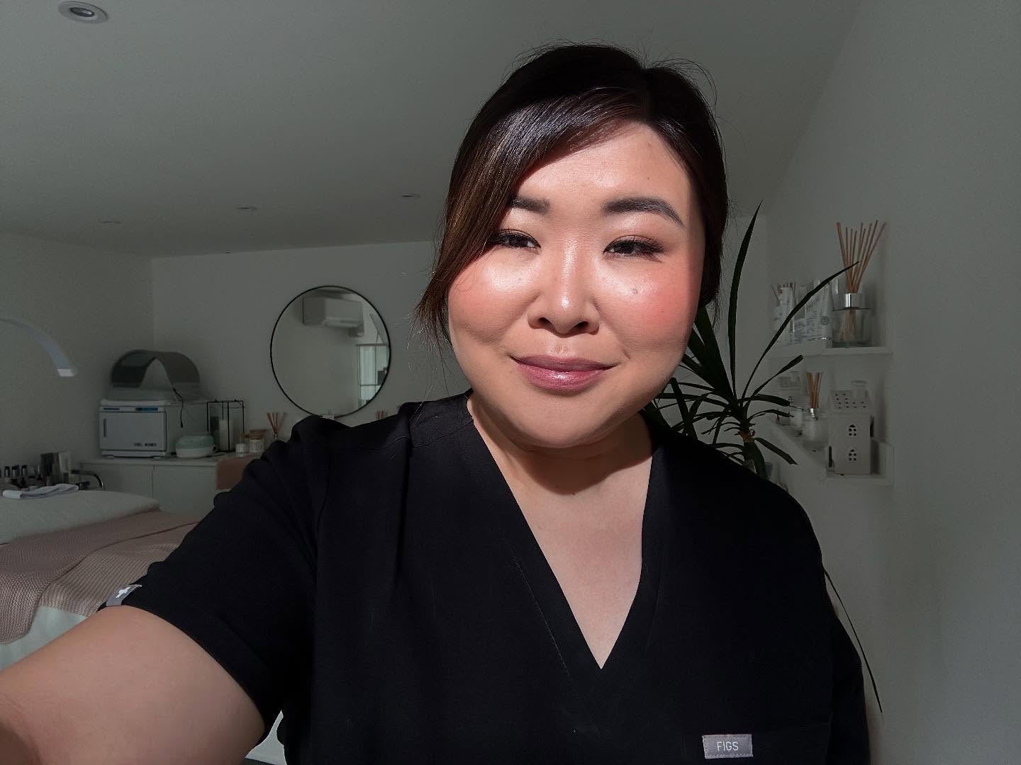 This year has been all about growth, growth for my clients, growth for my business and growth for myself too.
Behind the scenes, I’m been fully investing in my education, completing my Level 4 qualification, advancing my facial massage techniques, and continuing to expand my skills as a facialist.
Every training, every exam, every new method I’ve learned has been part of a bigger goal: to bring you the absolute best in skin treatments and care.
I’m so proud to say I’ve now passed my exams and can’t wait to start incorporating everything I’ve learned from my other training courses into the studio. There will be some exciting changes coming soon.
Just to keep you updated, I will be away in June for 2.5 weeks and have limited availability until then ☀️
📍 Aylesbury - Buckinghamshire
📞 07759567391
📧 info@skinbycatherinemaria.com
🌍 www.skinbycatherinemaria.com
#aylesbury #aylesburybeauty #aylesburybusiness #aylesburytown #aylesburyvale #buckinghamshire #buckinghamshirebusiness #buckinghamshiremums #buckinghamshirelife #fairfordleys #waddesdon #longcrendon #quainton #haddenham #stokemandeville #kingsbrookaylesbury #berryfieldsaylesbury #wendover #astonclinton #princesrisborough #westonturville #cuddington