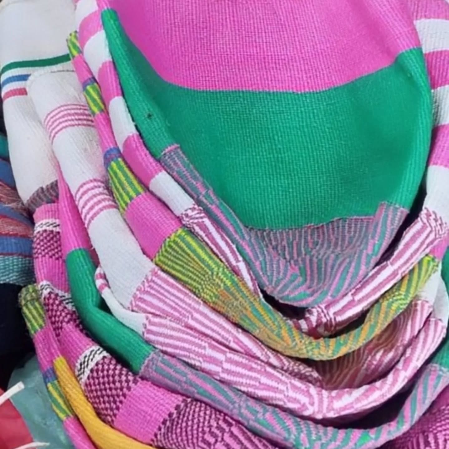 These beauties are off to their new home in Greece! 🇬🇷 Our perfect summer bags are made from recycled plastic, no fading in the sunshine and are completely water-friendly—ideal for beach days or unexpected summer showers! They're as sturdy as they are stylish, ready to carry all your essentials. 🌞♻️ #ecochic #sustainablefashion #handcrafted #slowfashionmovement #beachessentials #summervibes #festivalbag #newarrıvals