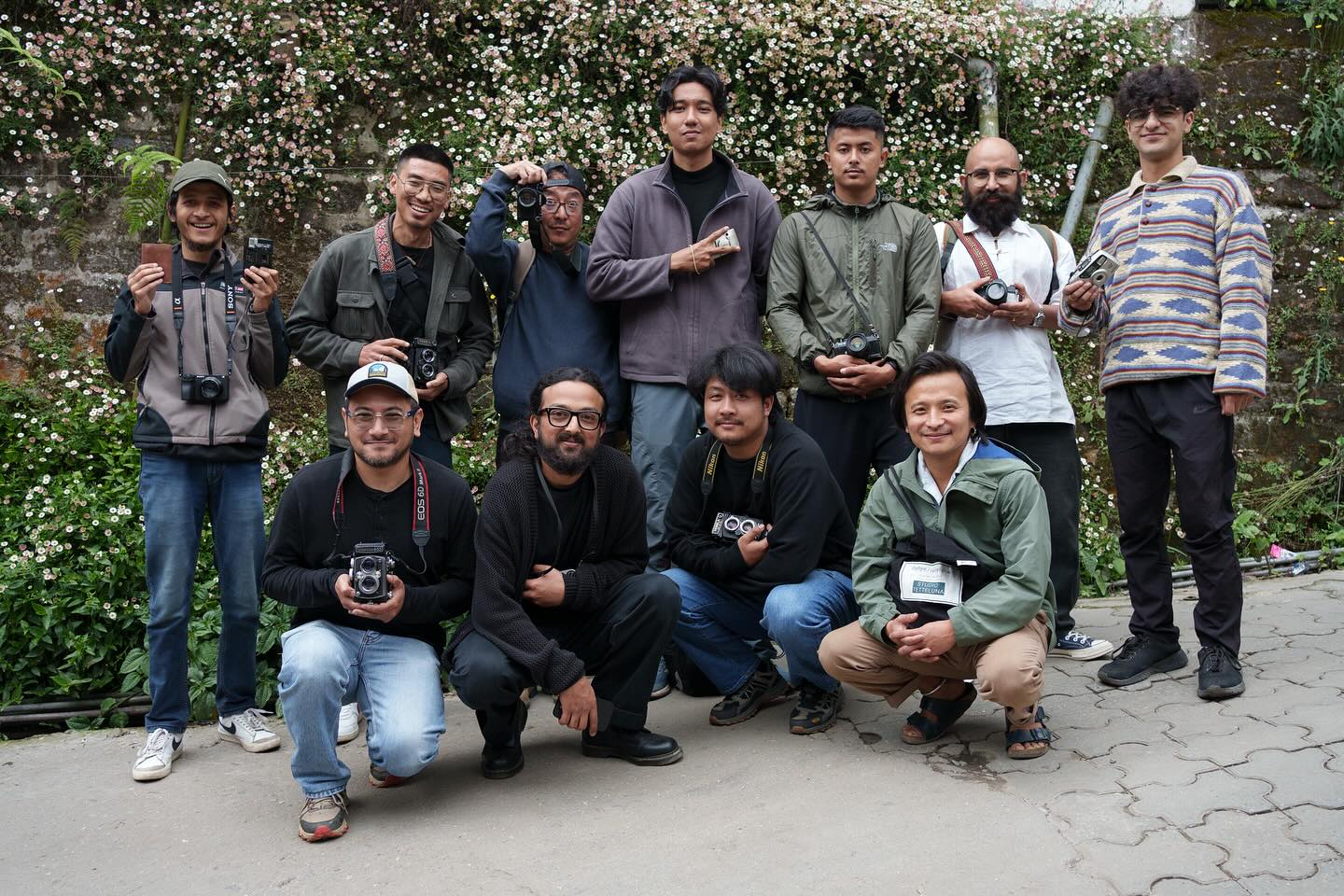 That’s a wrap! 🎞️✨
Our second Black & White Film Photography Workshop in Darjeeling (May 10–11) was a blast! Over two analogue-filled days, 7 amazing participants shot, developed, and created pure magic with @ilfordphoto ILFORD XP2 SUPER & HP5 Plus films.
Guided by the awesome trio — @chinlop @yawanrai @its_ashwin007 — we embraced the beauty of slow photography, gritty textures, and happy accidents.
Big love to @solcafeindia and @cloud9kpg for the dreamy creative space. Here’s to more film rolls, more light leaks, and more timeless moments!
Participations - @karma_tshering_x @danielchettri25 @sasankshrestha_021 @_.keshabb._ @ric_photo_gra_phy @thapasumiran @adarsh_rai_0_0_
We missed having any women join us this time, and we hope to see more female photographers in future editions film is for everyone.
Supported by:
@srishtidigilife | @srishti_analogue | @studio_tetteluna | @ilfordphoto |