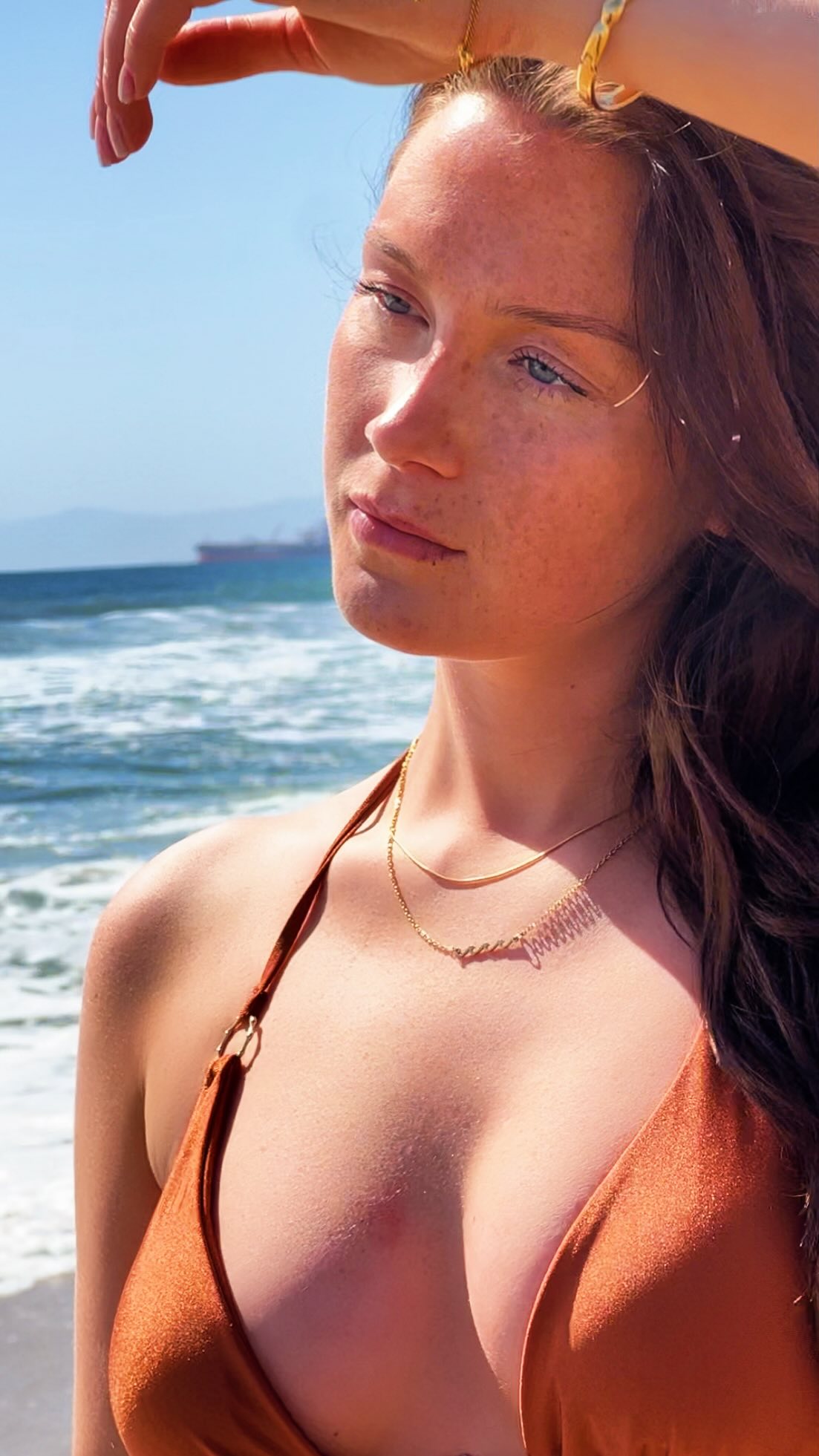 Our team spent the day at Manhattan Beach and here is how it went 🌊
.
.
.
.
#seesea #lovefromthesea #waterproofjewelry #tarnishfreejewelry #lajewelrybrand #qualityjewelry #jewelrystack #summerjewelry #shopseesea #goldjewelry #goldnecklace #goldbracelet #goldring #goldearrings #goldhoops