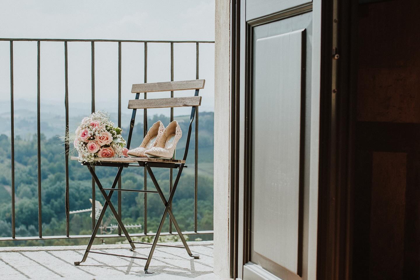 Wedding season 2025 - we are ready for you! 🤍
•
•
•
#wedding #italianwedding #weddingphotography #castellodivaglio #italy #piemonte #italien #vacation
