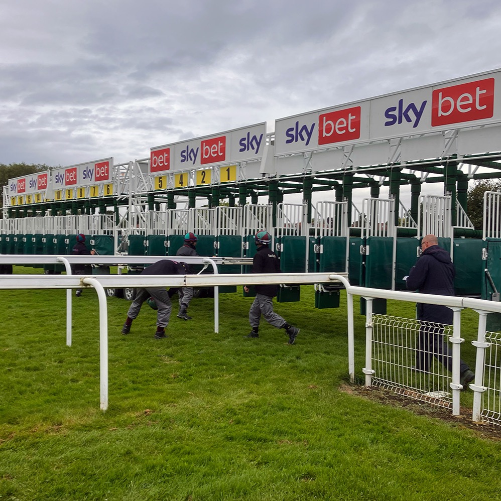 The #starting #gate @YorkRaces - on the tour with retired #jockey Robert Earnshaw