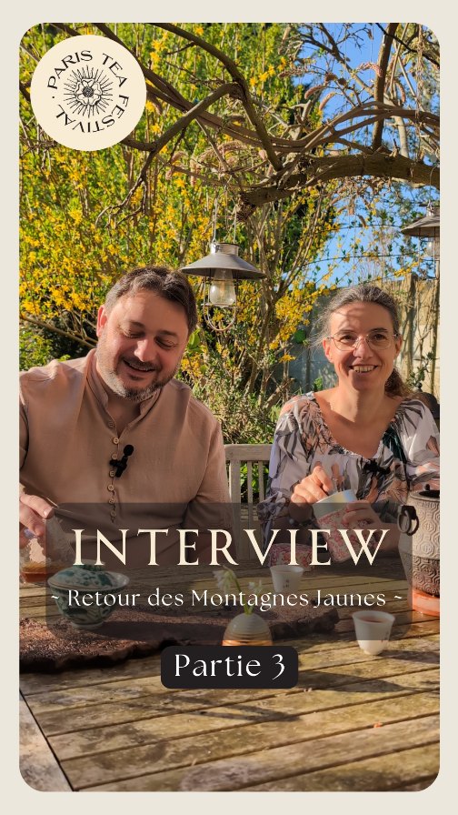 🌿 Trois thés. Trois histoires. Trois terroirs.
Séparés par dix kilomètres à peine.
Yong Chun, Guzhu, Yixing.
Des noms que l’on croise peu… mais qui révèlent toute la richesse, la densité et la complexité des thés chinois méconnus.
🗺️ En Chine, une montagne suffit parfois à tout changer :
l’exposition, l’humidité, le geste du producteur, l’histoire locale.
Et pourtant, ce patrimoine fragile est menacé.
Car quand l’industrialisation progresse, le risque est grand que la diversité s’efface au profit de la quantité.
Pourquoi la Chine ?
Parce qu’elle a été un point d’ancrage, un terrain, une histoire personnelle.
Parce qu’elle mérite qu’on l’écoute autant qu’on la goûte.
📍Découvrez Retour des Montagnes Jaunes le 15 juin au Paris Tea Festival, à la Maison Internationale de Paris
🎥 Vidéo : @croco_tea
#ParisTeaFestival #RetourDesMontagnesJaunes #ThéChinois #TerroirsRares #TeaPreservation #ThéEtIdentité #TeaCulture #TeaAndPeople #VoyageSensoriel
__________________________________________________
🌿 Three teas. Three stories. Three terroirs.
Separated by just ten kilometers.
Yong Chun, Guzhu, Yixing.
Names you rarely hear… yet they hold the richness, depth and complexity of lesser-known Chinese teas.
🗺️ In China, a single mountain can change everything:
the exposure, the humidity, the hands that shape the leaves, the local history.
But this fragile heritage is under threat.
As industrialization moves in, there's a risk diversity could give way to volume.
Why China?
Because it was a starting point, a place lived in, a personal journey.
Because it deserves to be listened to — not just tasted.
📍Meet Retour des Montagnes Jaunes on June 15 at the Paris Tea Festival, Maison Internationale de Paris
🎥 Video: @croco_tea
#ParisTeaFestival #RetourDesMontagnesJaunes #ChineseTea #RareTerroirs #TeaPreservation #TeaAndIdentity #TeaCulture #TeaAndPeople #SensoryJourney