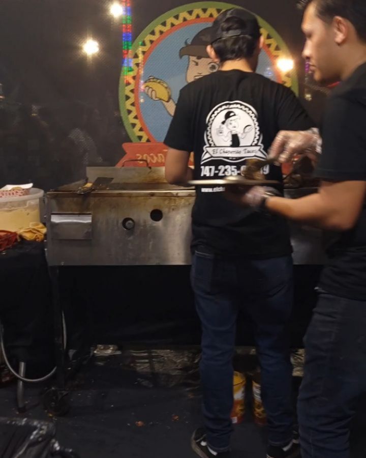 Recap of our week at Monterey Park playdays @montereyparkrec were we were fortunate enough to serve over 900 families. Thank you all for coming out to support, and thank you @mrs.mecha_bbq for this amazing video which we didnt expect.
.
.
.
.
#elchaparritotacos #montereypark #mechabbq #tacos #mexicanfood #foodies #thevalley #LA #popup #farmersmarket #food