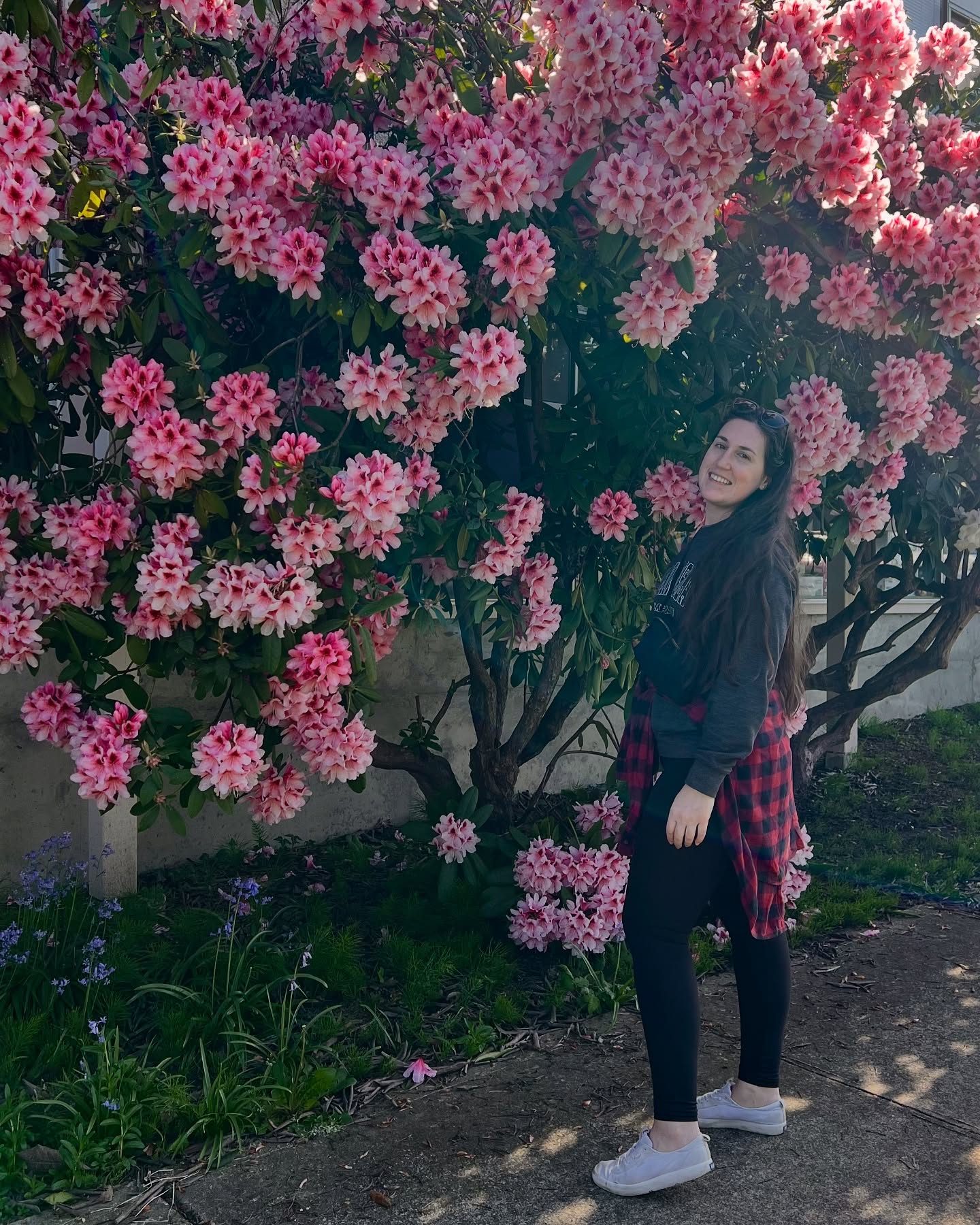 Happiest of birthdays to our sweet and wonderful Victoria 🥰❤️🤗 Victoria is strong, resilient, gentle, mindful and kind. She is so thoughtful in everything she does and is such a treasure to our team. @vbutler515 We wish you that this year will bring a prosperity you never even thought is possible! And may your dearest dreames come true 🙏. Happy birthday, we love you 🎁❤️