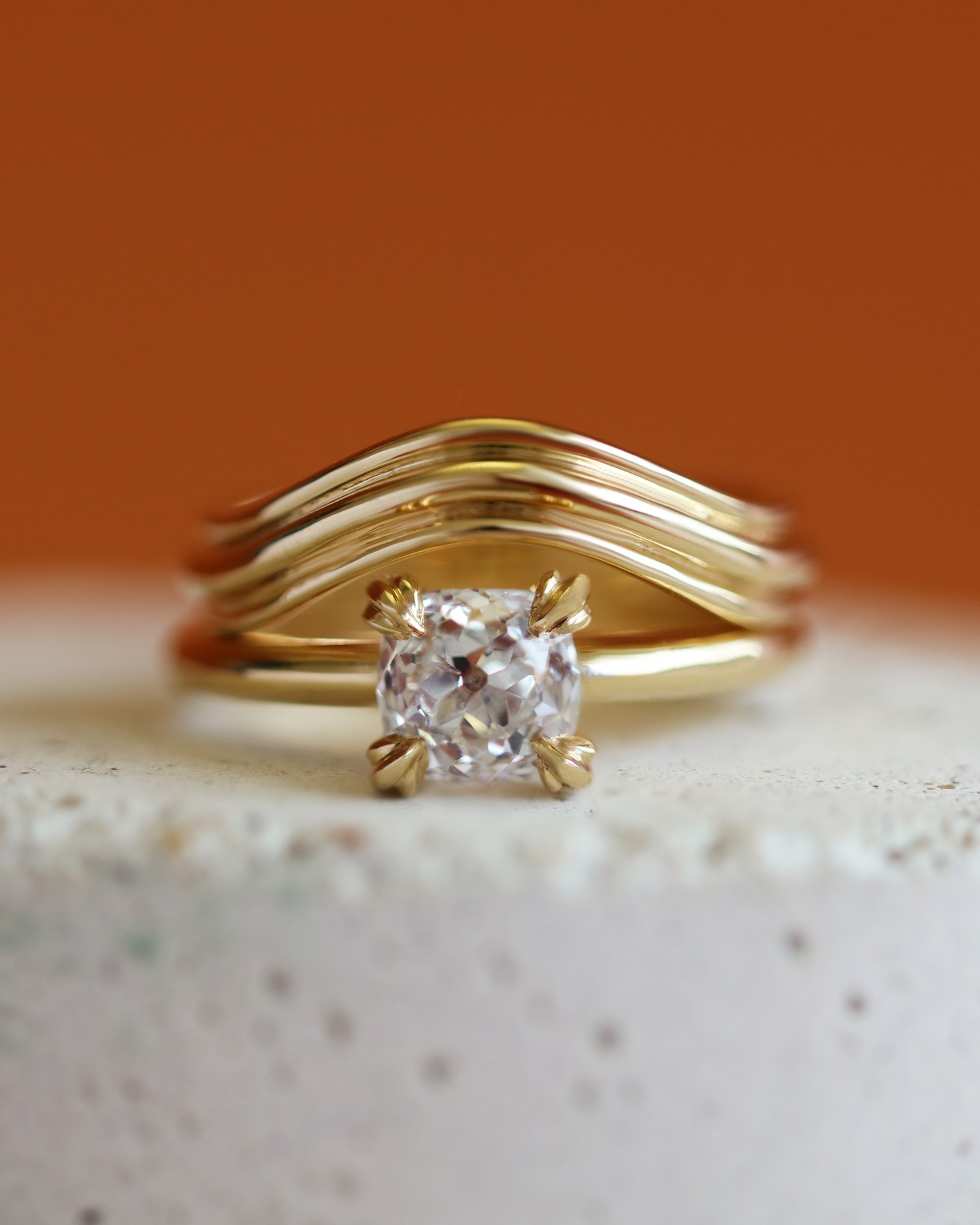 New Calyer Ring with the Deep Curve Cornice Band 💍