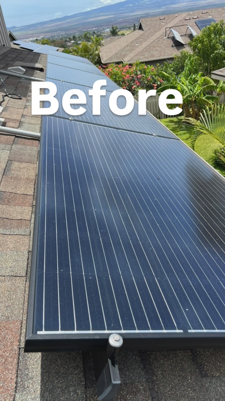 It’s all in a day’s work!
😎
Enjoy a glimpse of what a regular solar panel cleaning on your roof looks like: Quality equipment, professional service, and visible transformations. Let us know if you’re ready to see your solar panels shine.