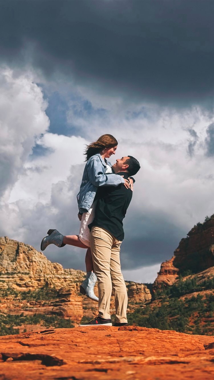 Congrats to Michael and Alyssa! This is another one of those days when the weather was looking bad. So I decided to move our adventure to the middle of the day to avoid the evening rain. God blessed us with some of His dramatic clouds that have beautiful contrast against the sky. I never tire of looking at these gorgeous mountains because they can look so different depending on the weather and time of day.
#sedona #sedonaarizona #visitsedona #sedonaphotographer #sedonaelopement #sedonaelopementphotographer #sedonaengagement #sedonaengagementphotographer #sedonaweddings #sedonaweddingphotographer #sedonaadventureelopement #adventureelopement #adventurelopementphotographer #arizonaelopementphotographer #arizonaweddingphotographer #sedonacouplesphotographer #sedonafamilyphotographer #sedonamaternityphotographer