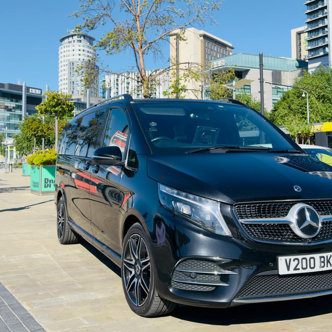 Today we are on standby for a filming job, we help with transportation of guests, equipment or even the use of our vehicles in the filming. We have been seen many of times on the TV.
#filming #production #chauffeur #bbc #salfordquays