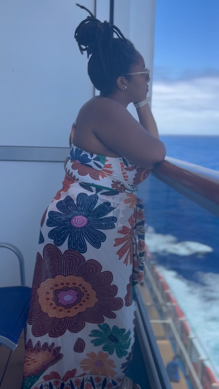 Sometimes you just need a break and that’s okay 😌
I love to be near water - What’s your fav place to escape to?
#travelwithkenh #relax #cruise