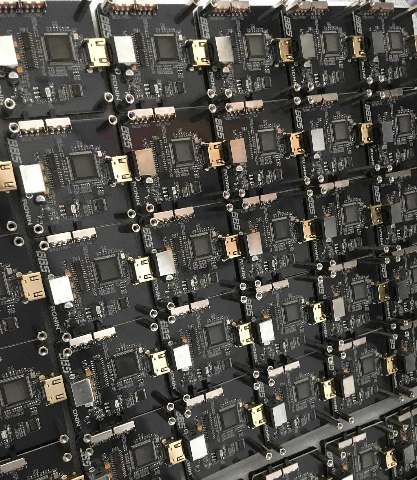 RONIN, Introducing the world’s first DC HDMI box with 1080p output and built-in scanline generator. #dreamcast #sega #segadreamcast #arcade #retrogaming #retrogames #capcom #snk #namco #xbox #playstation #nintendo #atari