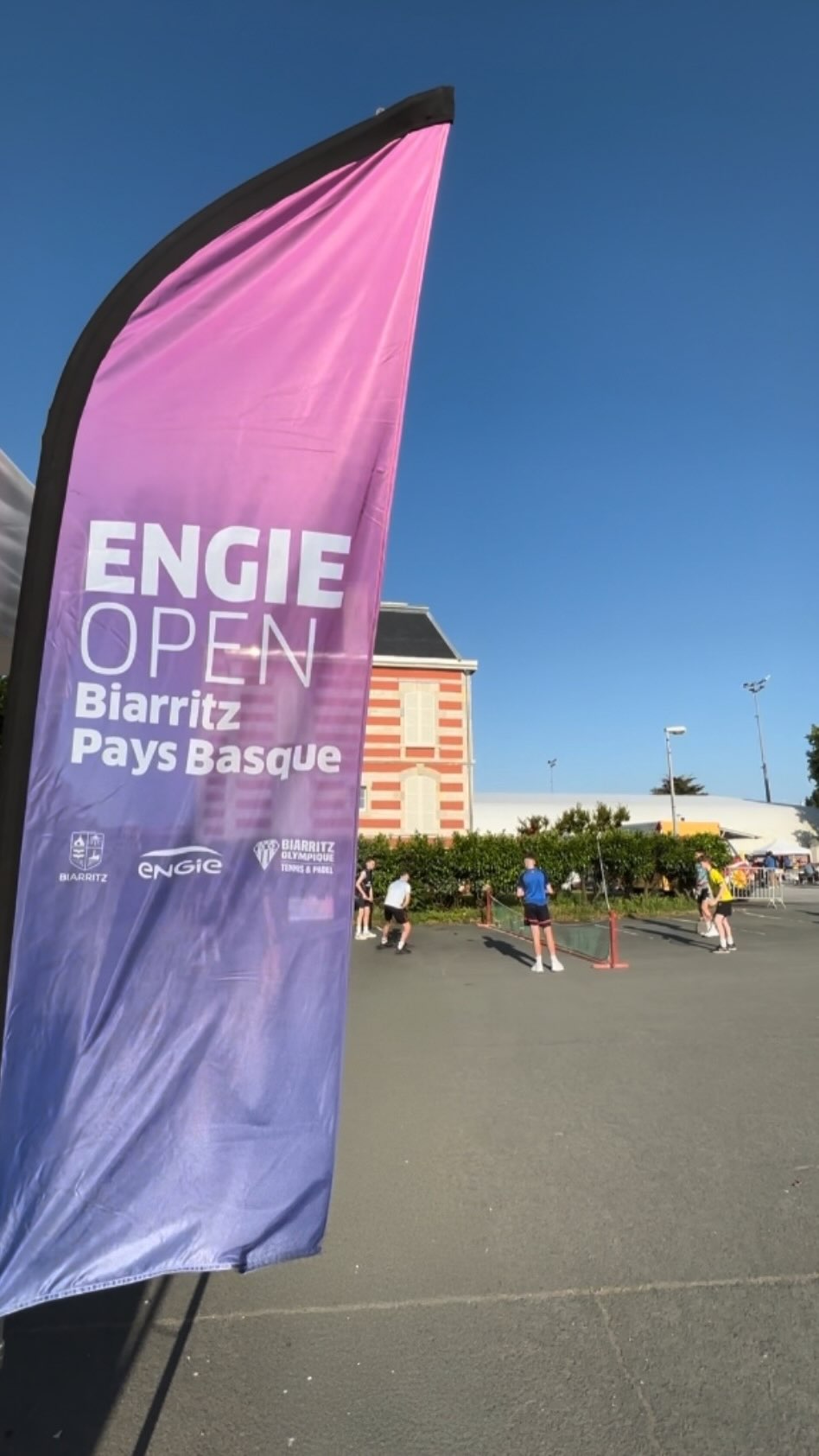 Merci à cette belle collaboration sportive au sein du Parc Aguilera avec nos amis du BOPB et encore Bravo pour cette victoire finale à la maison !! Vous êtes tous les bienvenus à l’ENGIE Open Biarritz Pays Basque du 9 au 15 juin !
.
@engieopendebiarritz @miarritzeko @bopb_officiel @engie @botennispadel @babolat_france @ville2biarritz @yoagency_ #itf #itfw100 @wta #wta #biarritzolympique #biarritz #eob2025 #engieopen #engieopenbiarritz #botennis