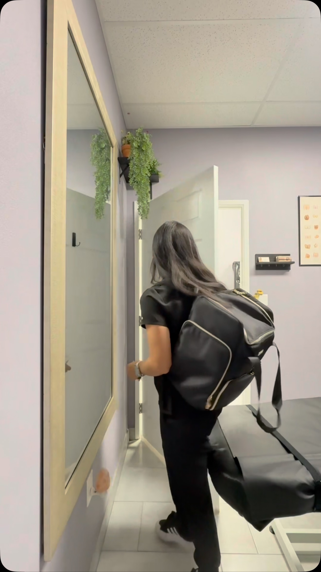 Text someone who can’t travel without their skin care essentials! #hendersonnevada #estheticianlife