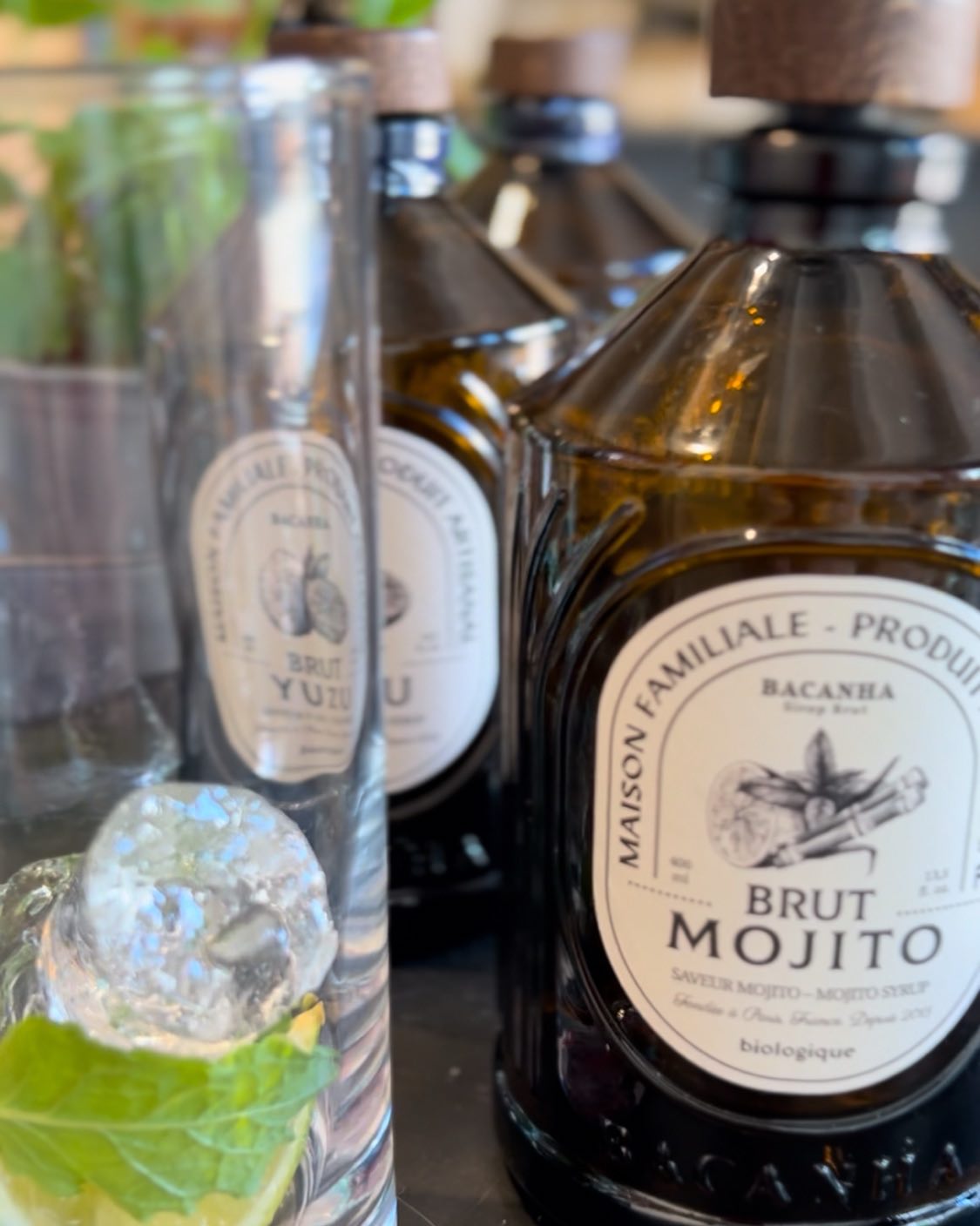 Sipping Saturday! Tomorrow we will taste at the shop the Mojito raw organic syrup just back in stock! So refreshing! #frenchstyle #foodanddrinks #mocktail #cocktails #summerdrink #alcoholfree #summervibes #organicdrinks