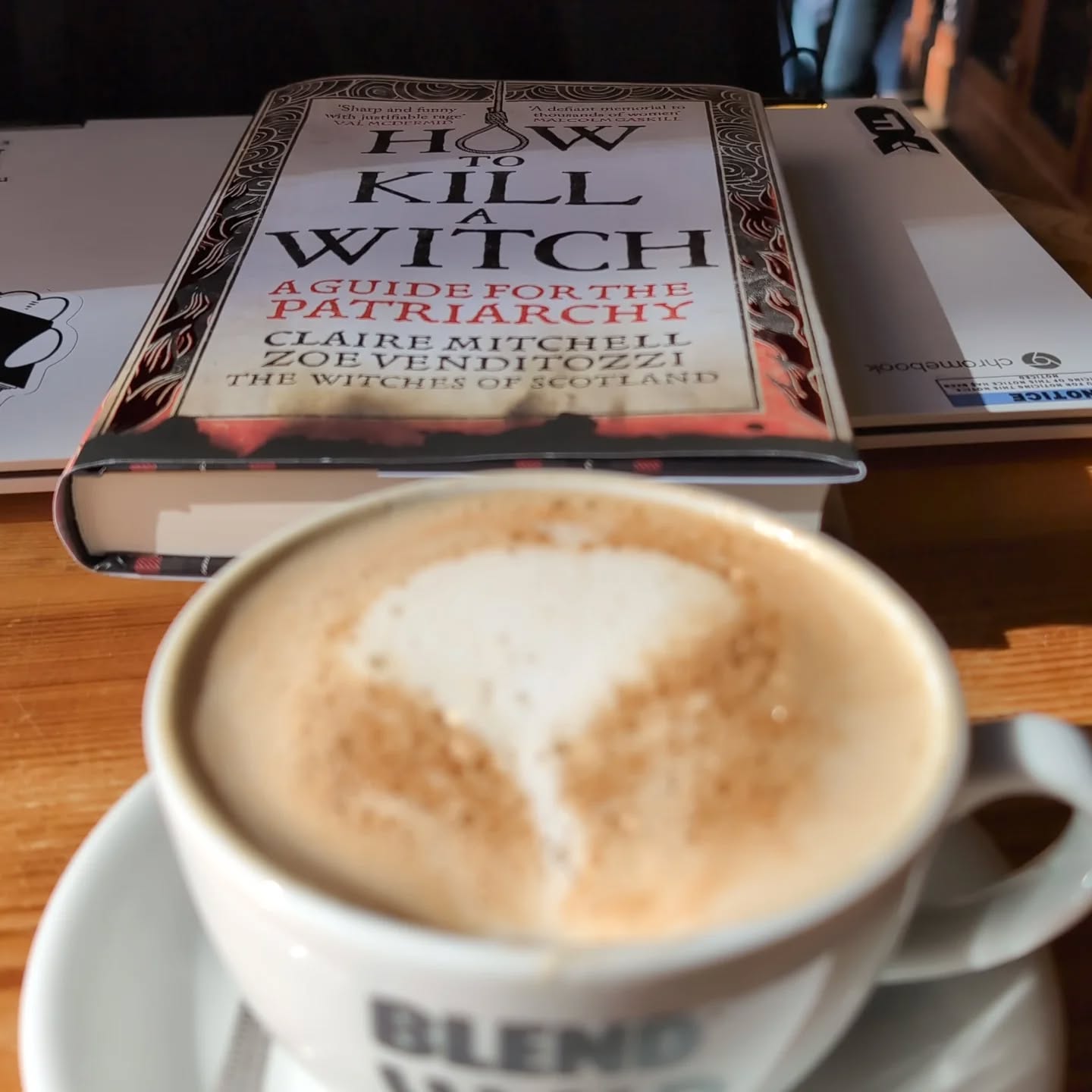 P R O C R A S T I N A T I O N
But so worthwhile after a hard couple of weeks at the day job.
Have an amazing weekend, whatever you are creating, reading or dreaming about.
#Scotland #witchesofscotland #coffeedaily #procrastination