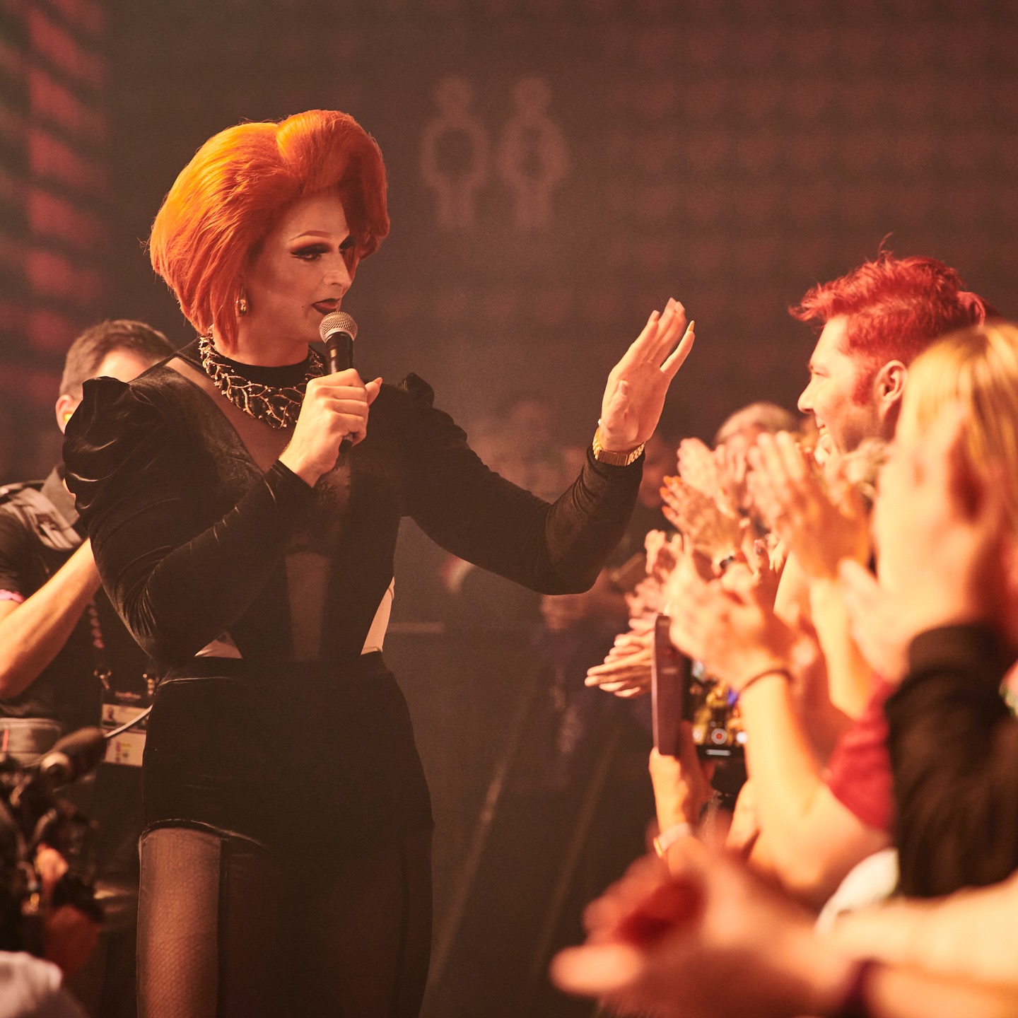 I don’t perform for the people.
I perform with them.
The energy, the eyes, the hands reaching out —
that’s the real stage.
That’s why we do it.
From my heart to yours: thank you for meeting me there.
#OdetteHellaGrand #GratitudeInHeels
#dragandpeople #queerconnection #thankyouaudience #ohgitsdrag #fromthestagetoyou #lgbtqcommunity #crowdlove #momentsofhumanity #heartbeatsandheels #escvillage2025
Picture by @pascalboveyphotography