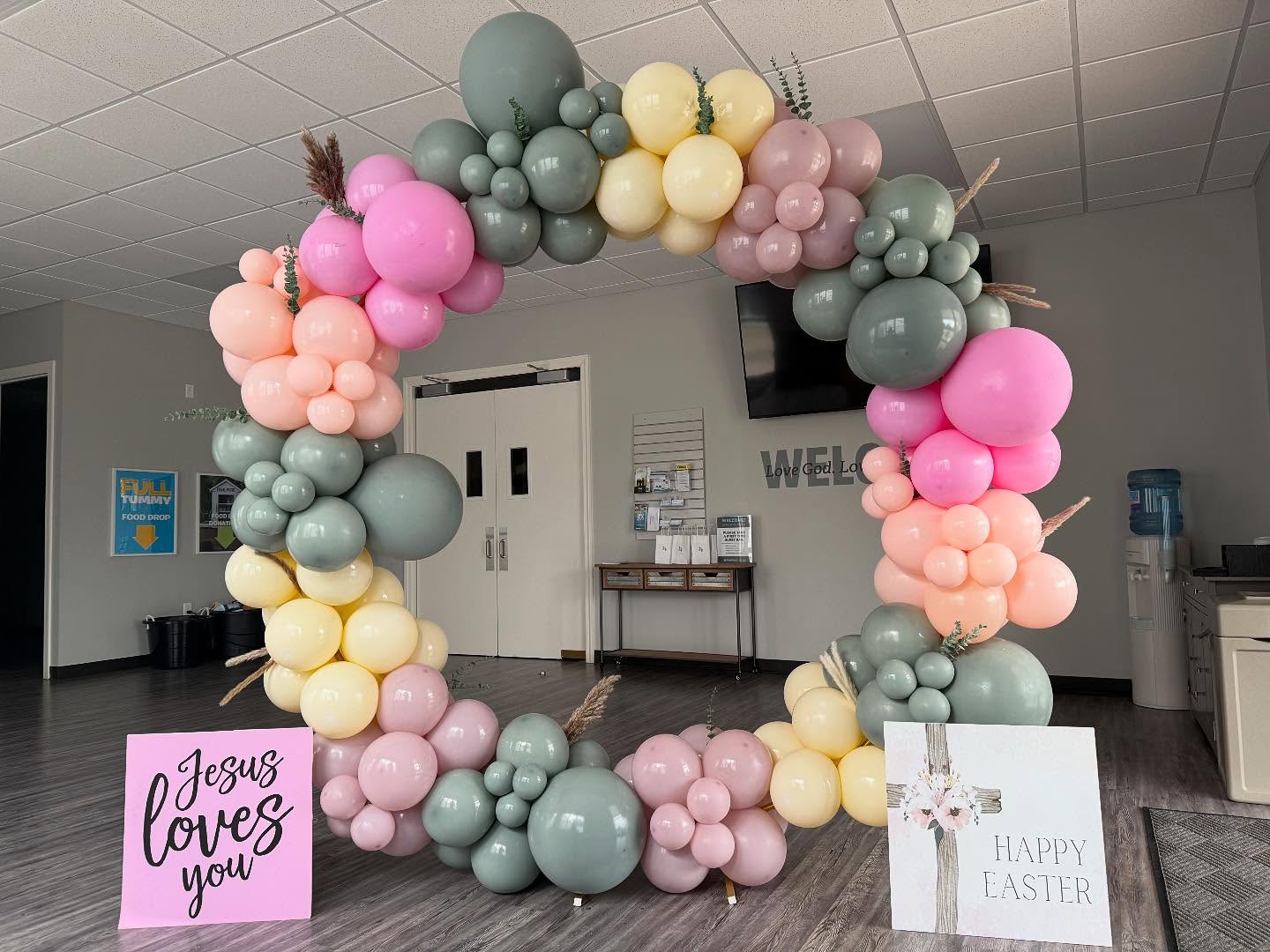 This Easter install was a joyful way to celebrate the hope and renewal that comes with His resurrection
📍Huntsville, AL
📩 DM to book!