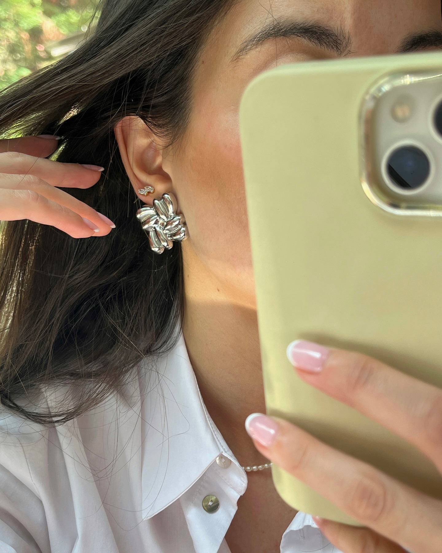 Delicate yet bold ⚜️ Mirabella & Zic Zac stud earrings
www.alistajewels.com
#alistajewels #jewelry #earrings #summerjewelry #jewelrylover #jewelryshop #athens #greece