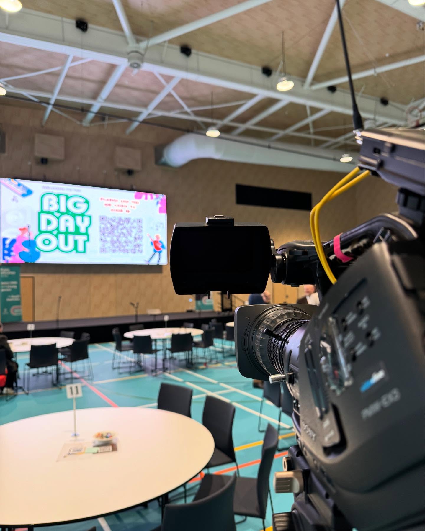 Spent the morning at @wulanda_rec_centre filming keynote speakers for the Department for Education. We also provided some extra tech support by setting up and running audio for a choir performance at the start of the day.
Get in contact with us if you need help with your next conference!