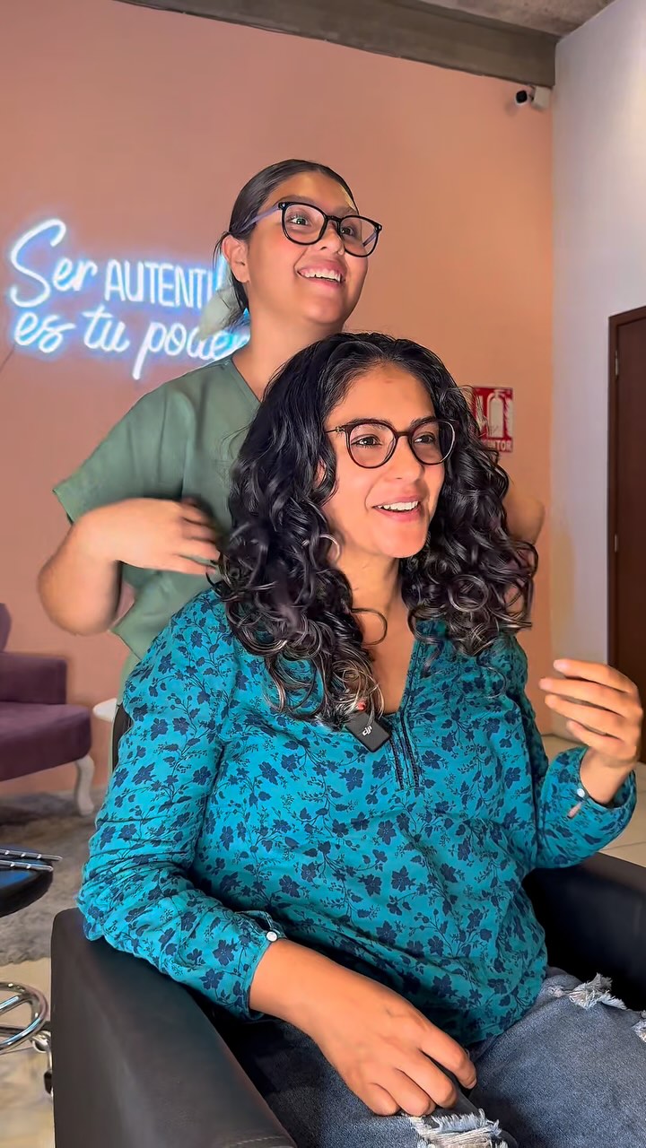 No eres lacia con frizz eras ondulada!! 💓
-
-
#curlyhair #salonderizos #gdl #rizadas #cortederizos