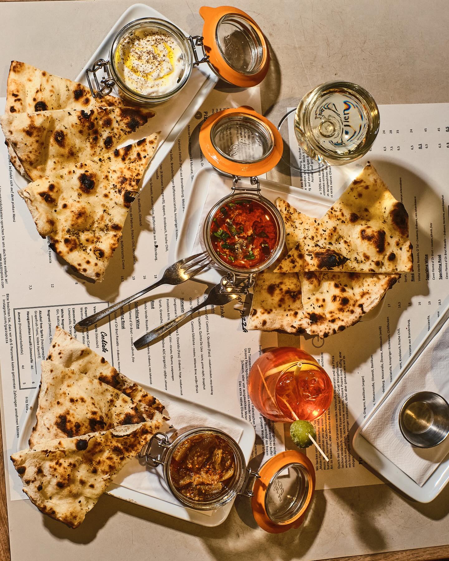 Some bites to get the night started 🪩