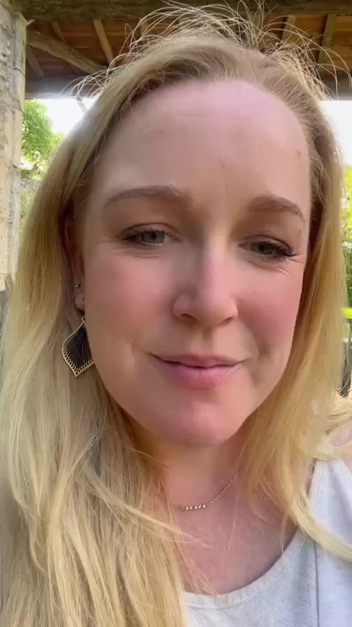 CHECK OUT THE VIDEO IN MY GRID FOR TODAY’S QFF!
This terrible intro is not representative of my brilliant chat with @woodenspoonbycoralee this afternoon — don’t let it put you off 😂
Discussing all things sweet earlier this afternoon over a cheeky Friday afternoon mimosa, it’s definitely worth 30 mins of your day 🔥
Have a wonderful weekend all and I’ll be back soon with photos from our first wedding of the season this past week!
#QuickFireFridays #weddingplannerfrance #destinationweddingfrance