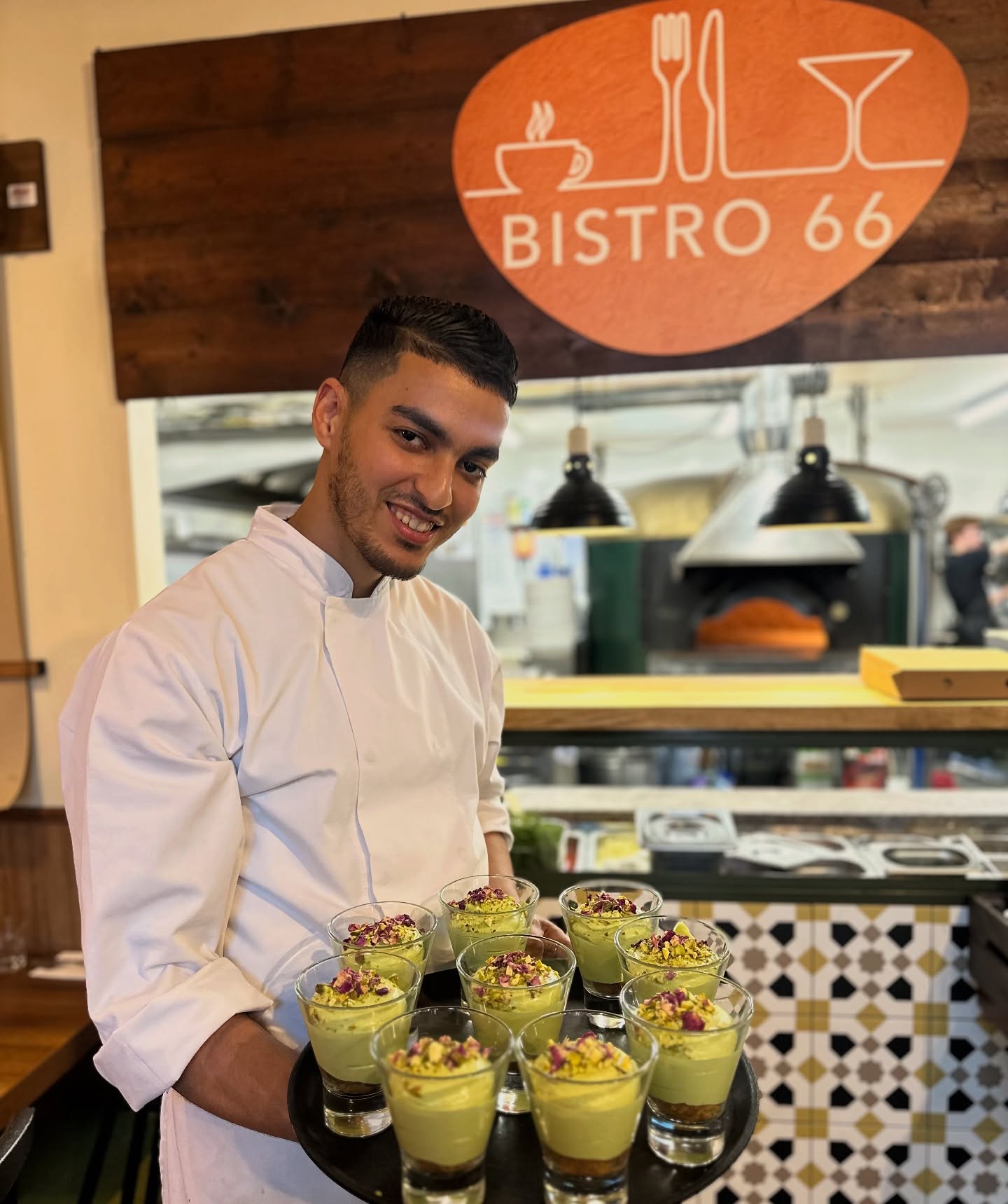 Chef Mouad showing off our freshly made bestselling dessert ๐
Our one and only home made โจPistachio-Misรบโจ
#Bistro66Beeston