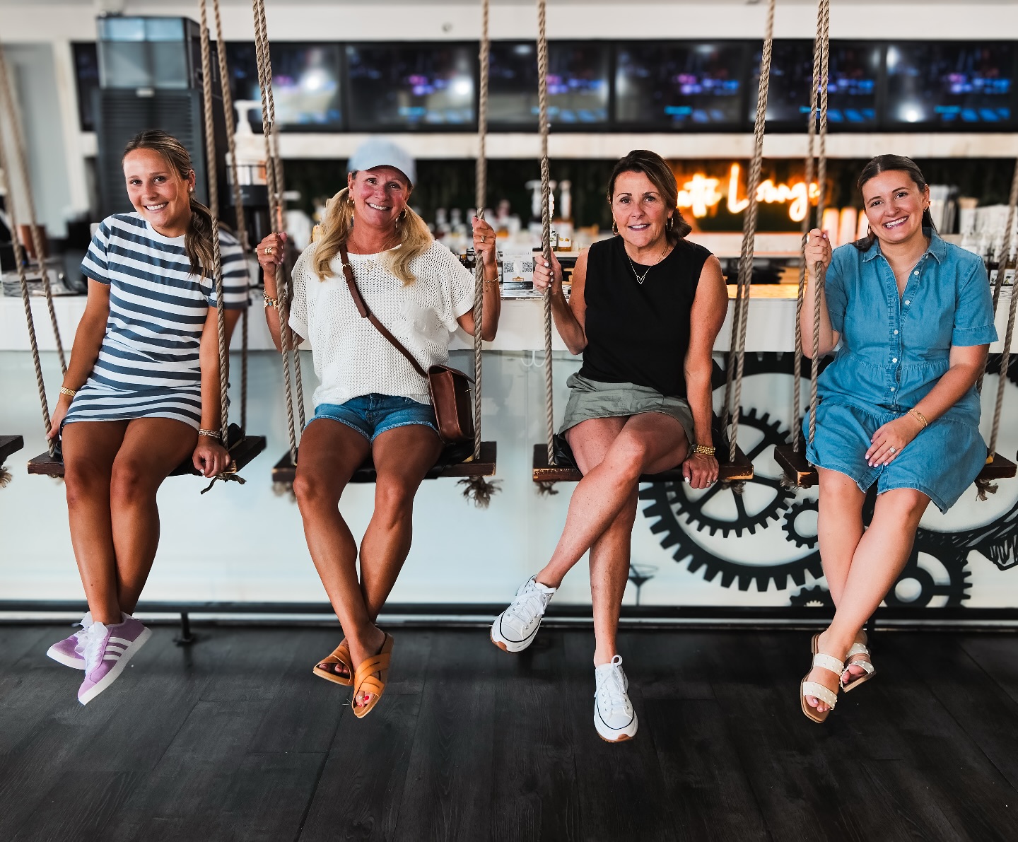 We had some amazing customers in today all the way from Chicago—ready for the @jellyroll615 & @postmalone concert at @buschstadium ! 🎤🔥 Can’t wait to see all the cool photos from tonight. Thanks for stopping by and starting your concert day with us! 💛 #stl #brunch