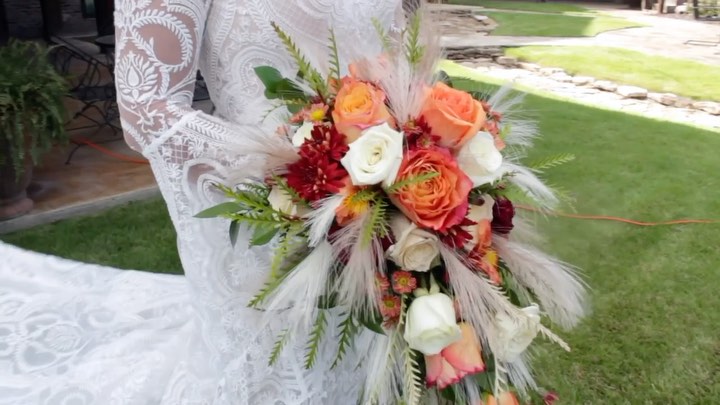 The Newcombs🧡🤠🌾 Such a beautiful wedding for Jenna & Kolton!